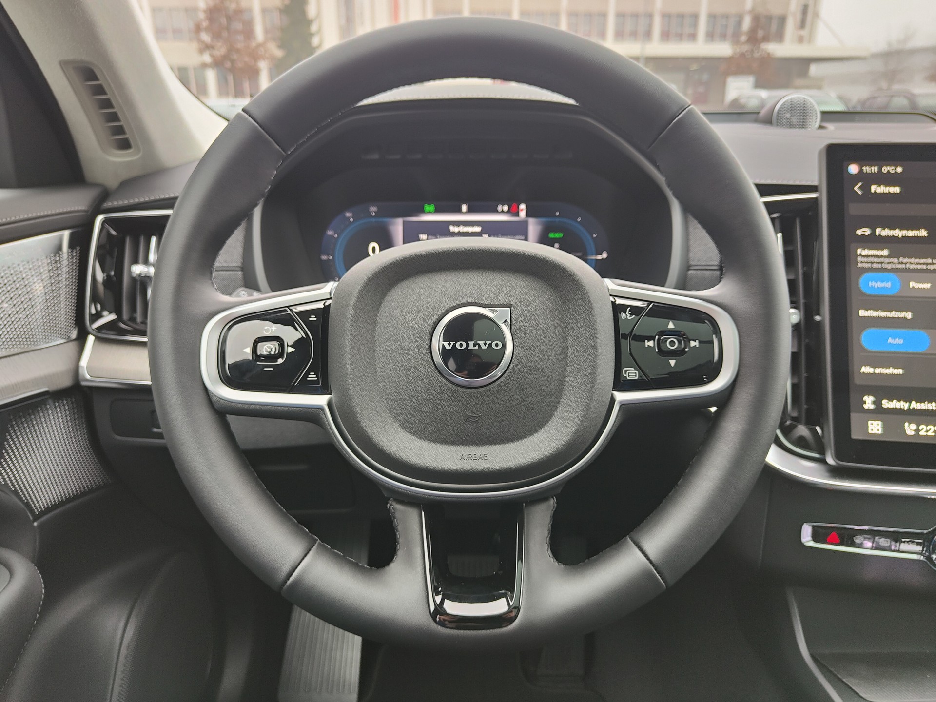 VOLVO XC90 2.0 T8 TE Ultra Bright eAWD-image-8