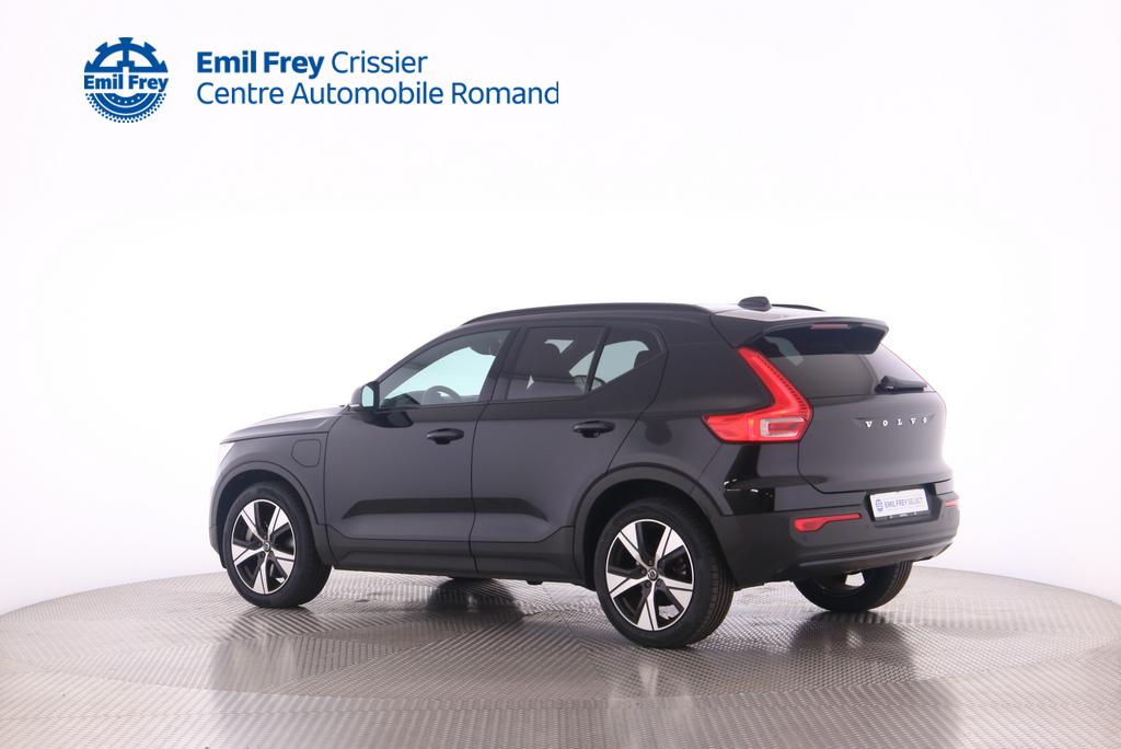 VOLVO XC40 1.5 T4 PiH R-Design-image-2