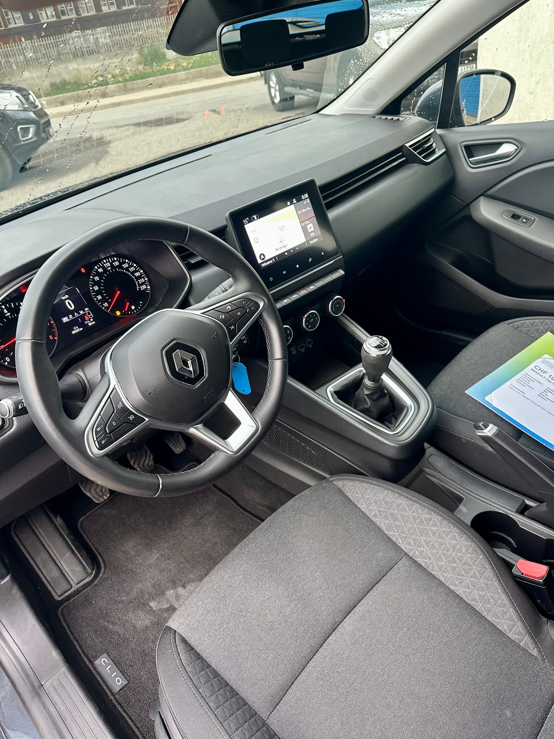 RENAULT Clio 1.0 Zen-image-6