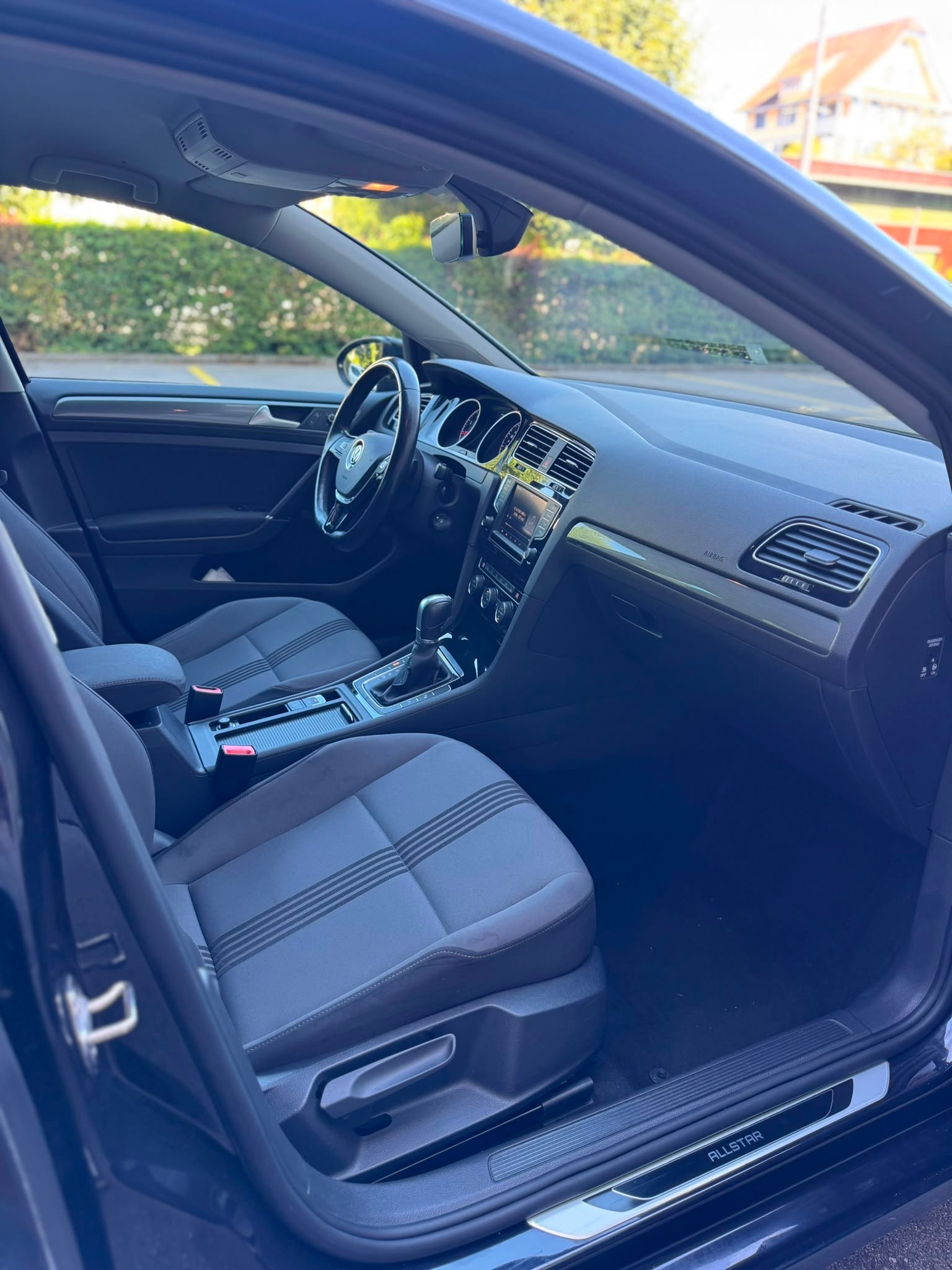 VW 1.4 TSI (All lstar)Lounge DSG-image-4