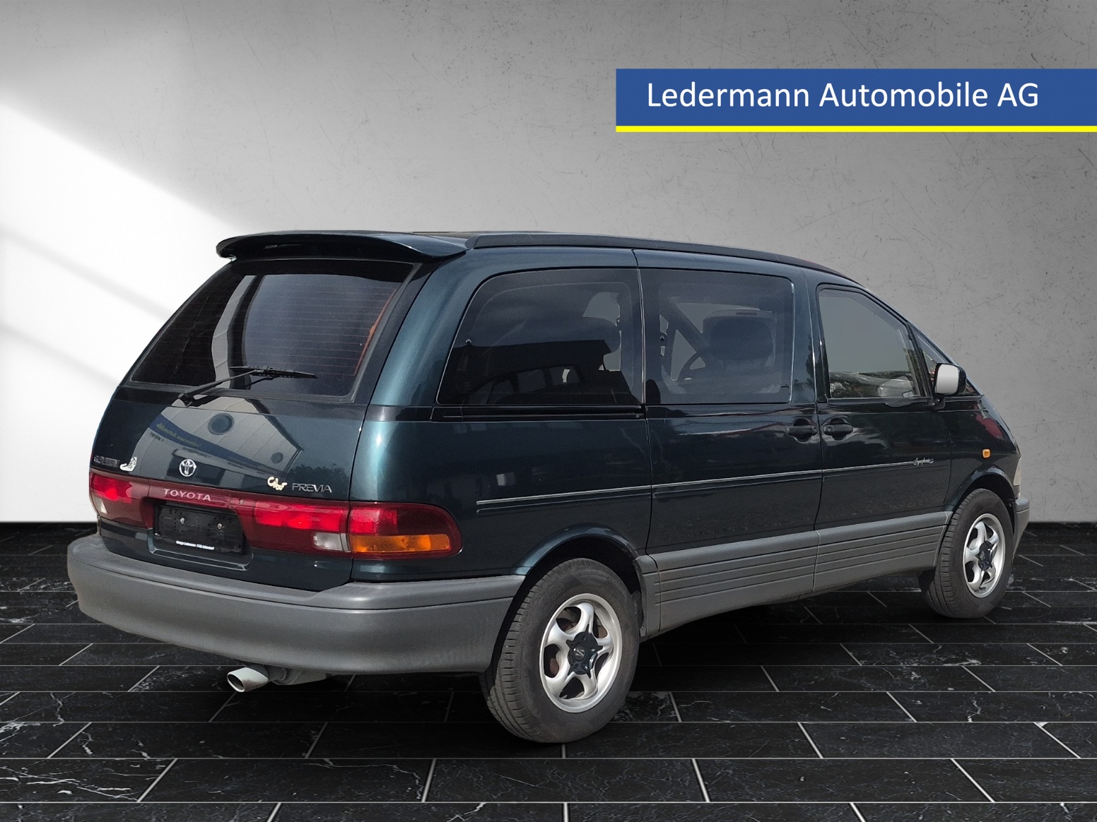TOYOTA Previa GL 4x2-image-4