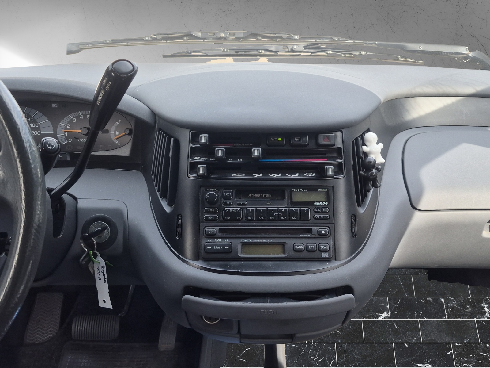 TOYOTA Previa GL 4x2-image-9