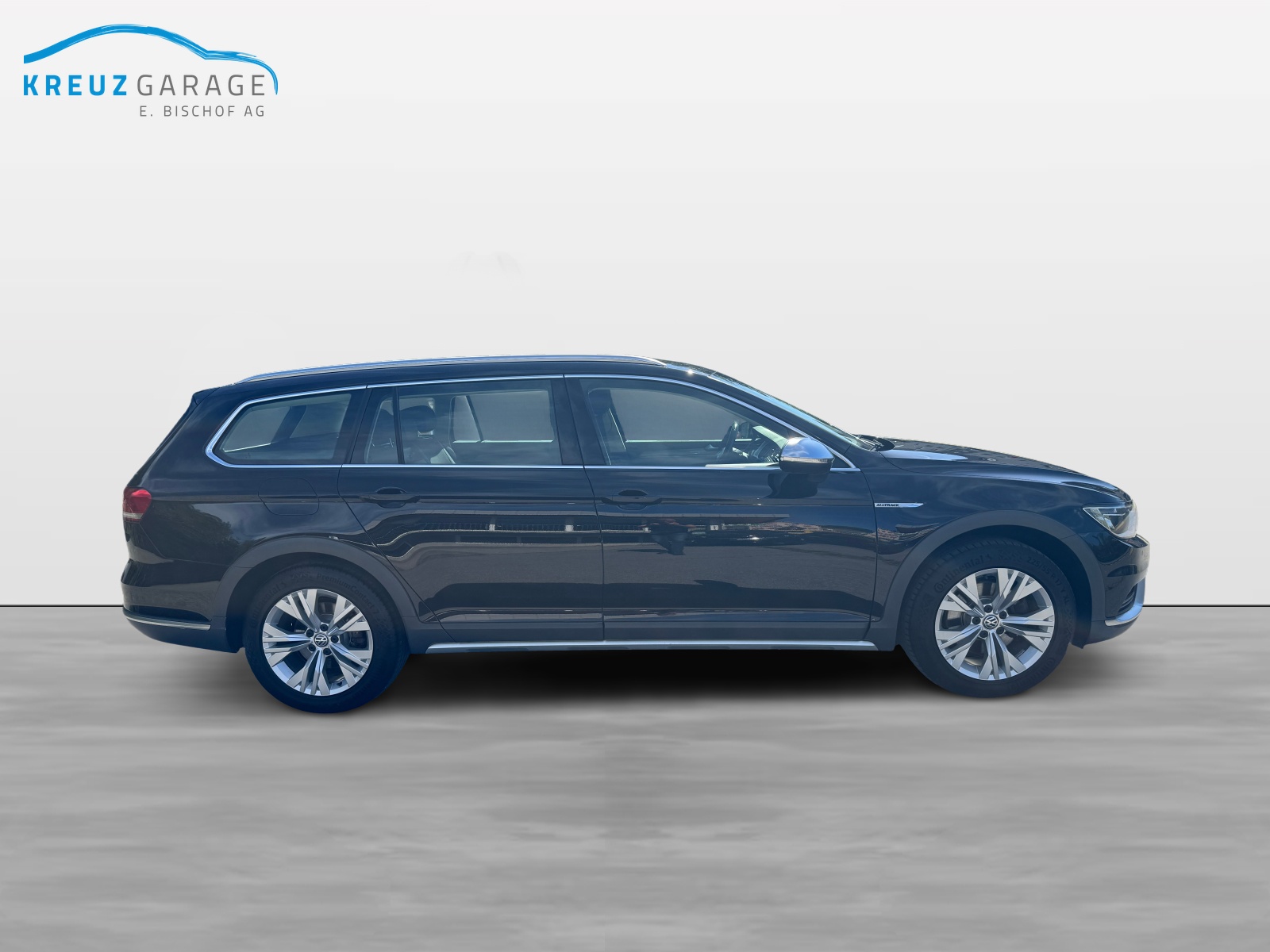 VW Passat Alltrack 2.0 TDI BMT 4Motion DSG-image-3