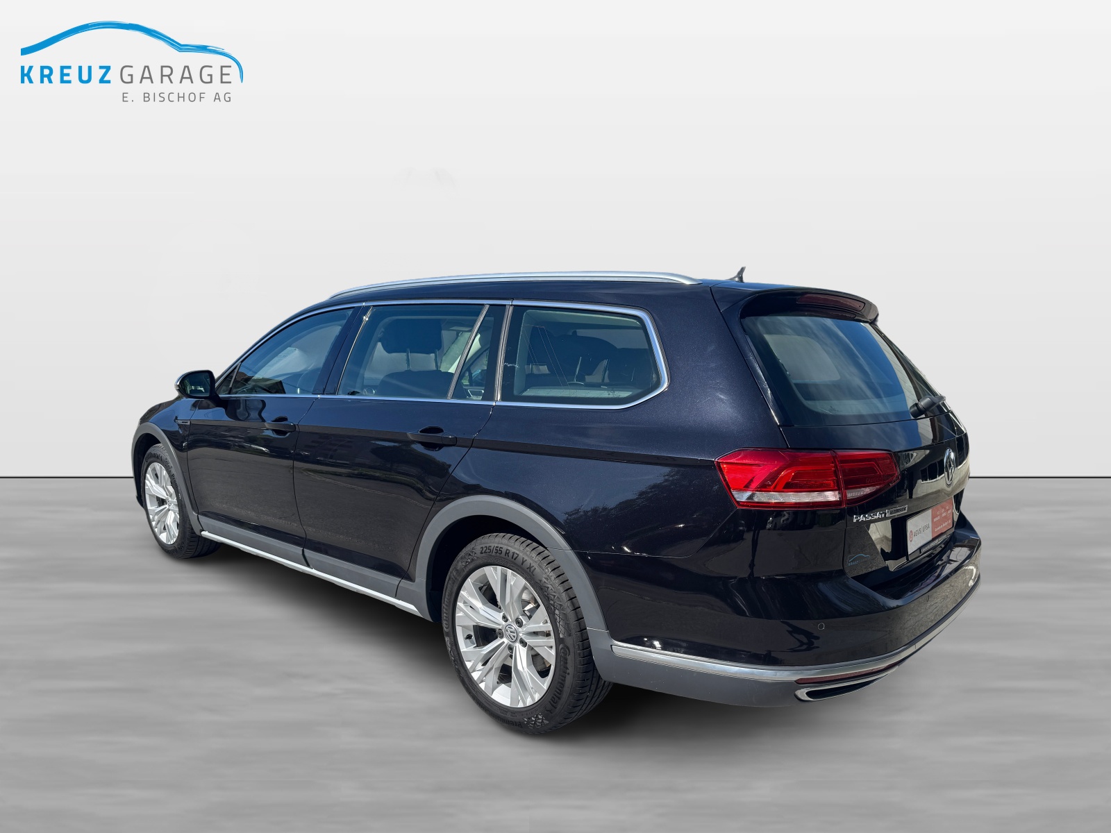 VW Passat Alltrack 2.0 TDI BMT 4Motion DSG-image-6