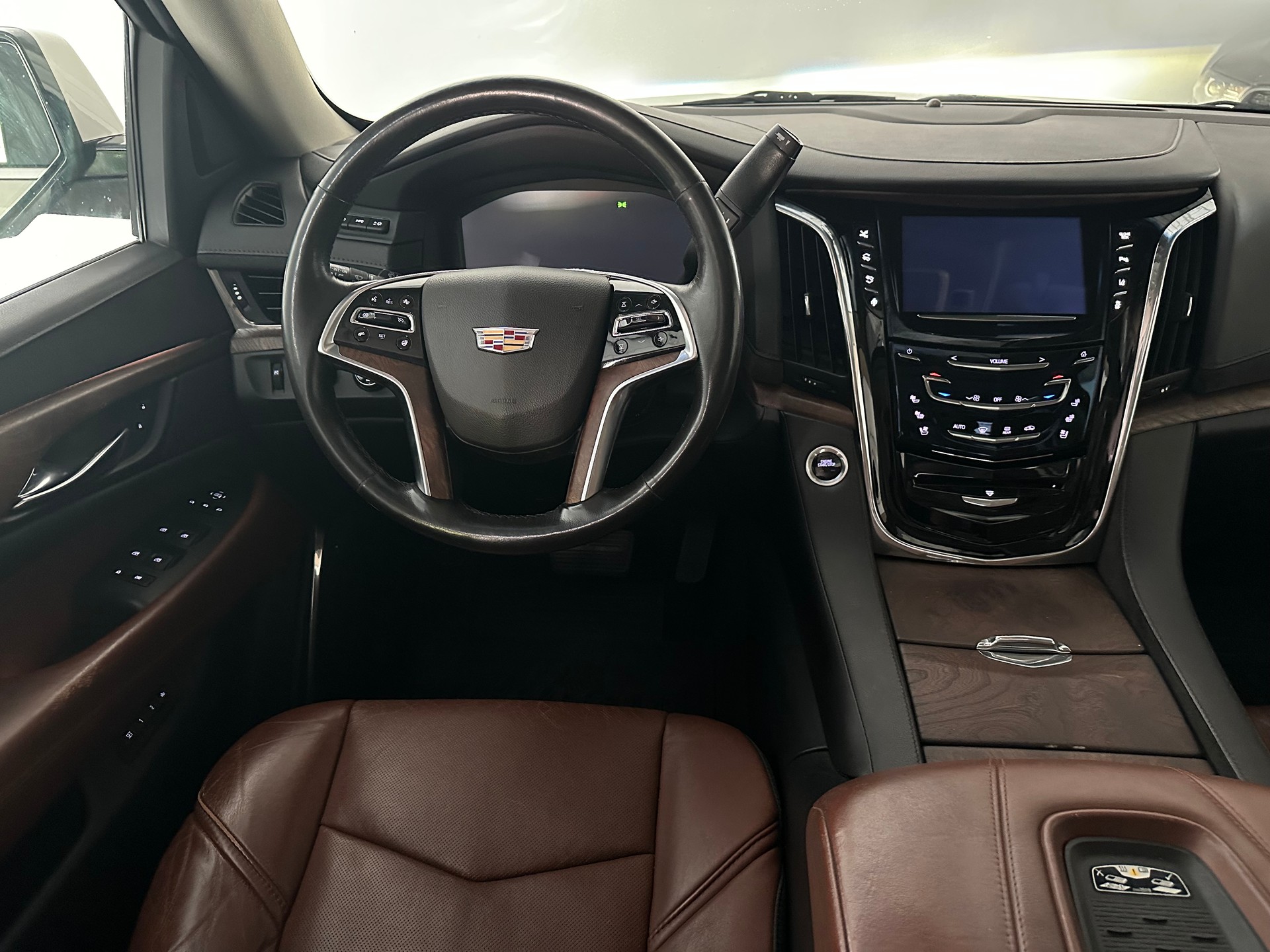 CADILLAC Escalade 6.2 ESV Premium Automatic-image-8