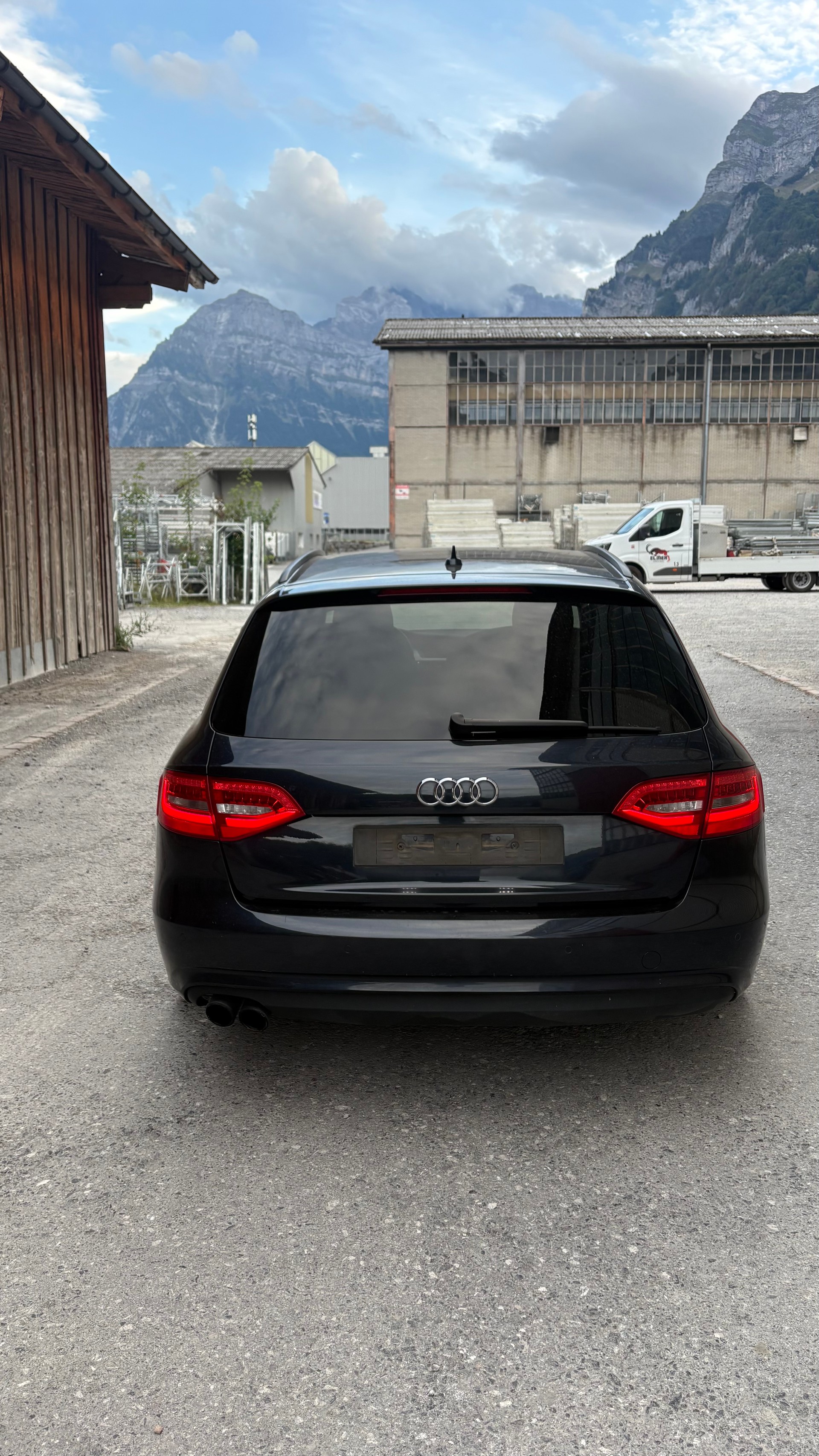 AUDI A4 Avant 2.0 TDI quattro S-tronic-image-4