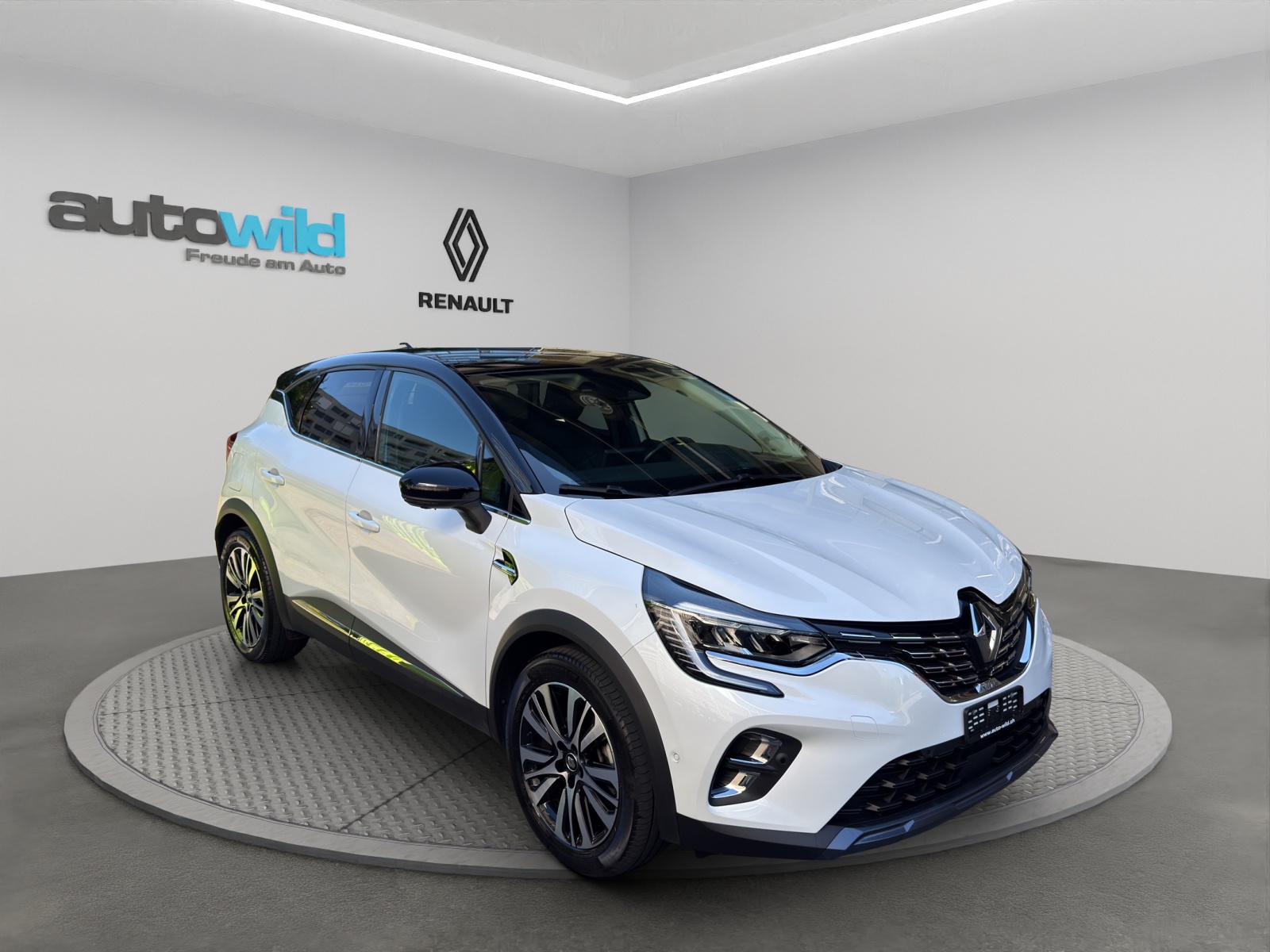 RENAULT Captur 1.6 E-Tech Initiale Paris DHT-image-15