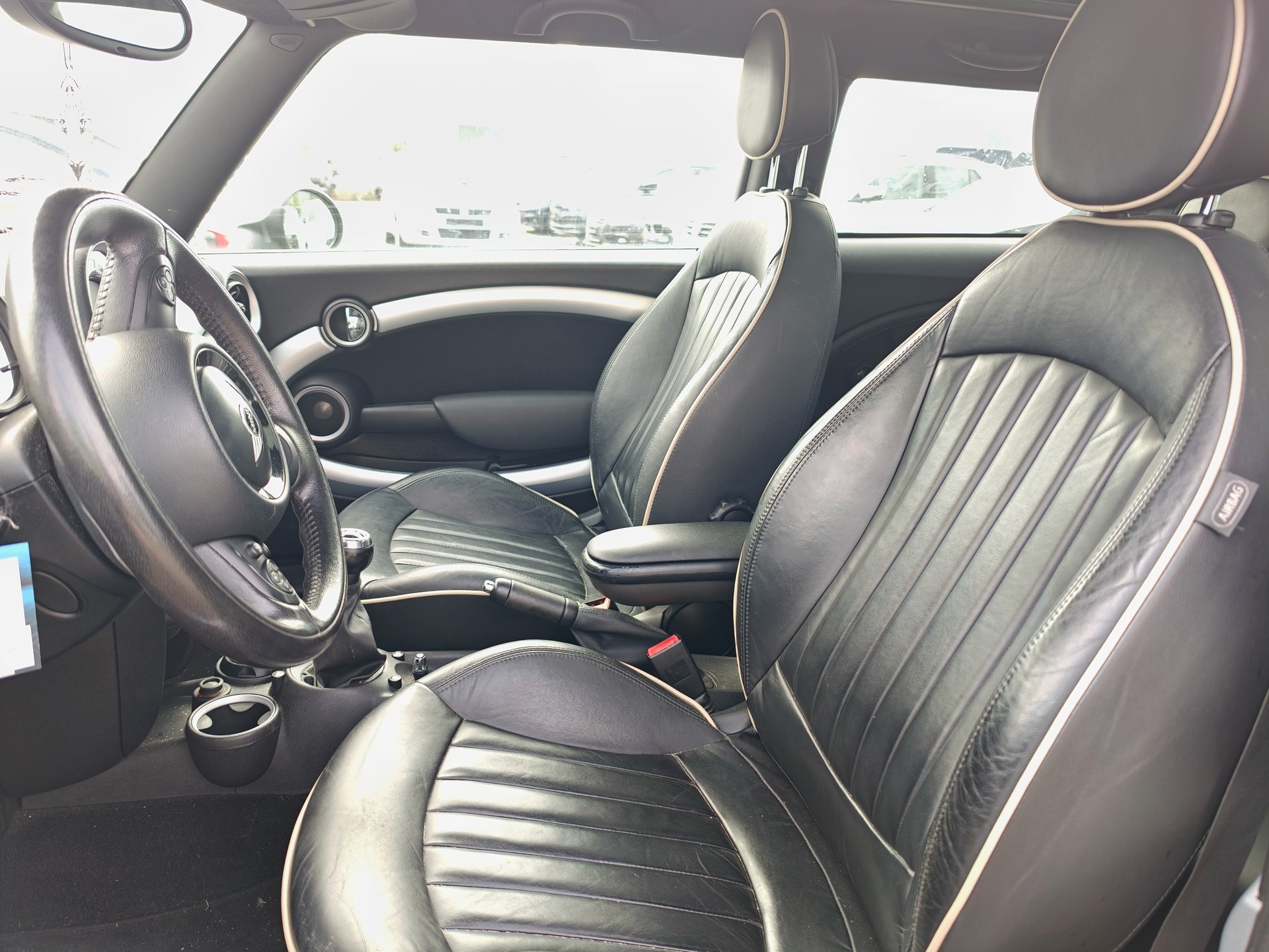 MINI Cooper S-image-7