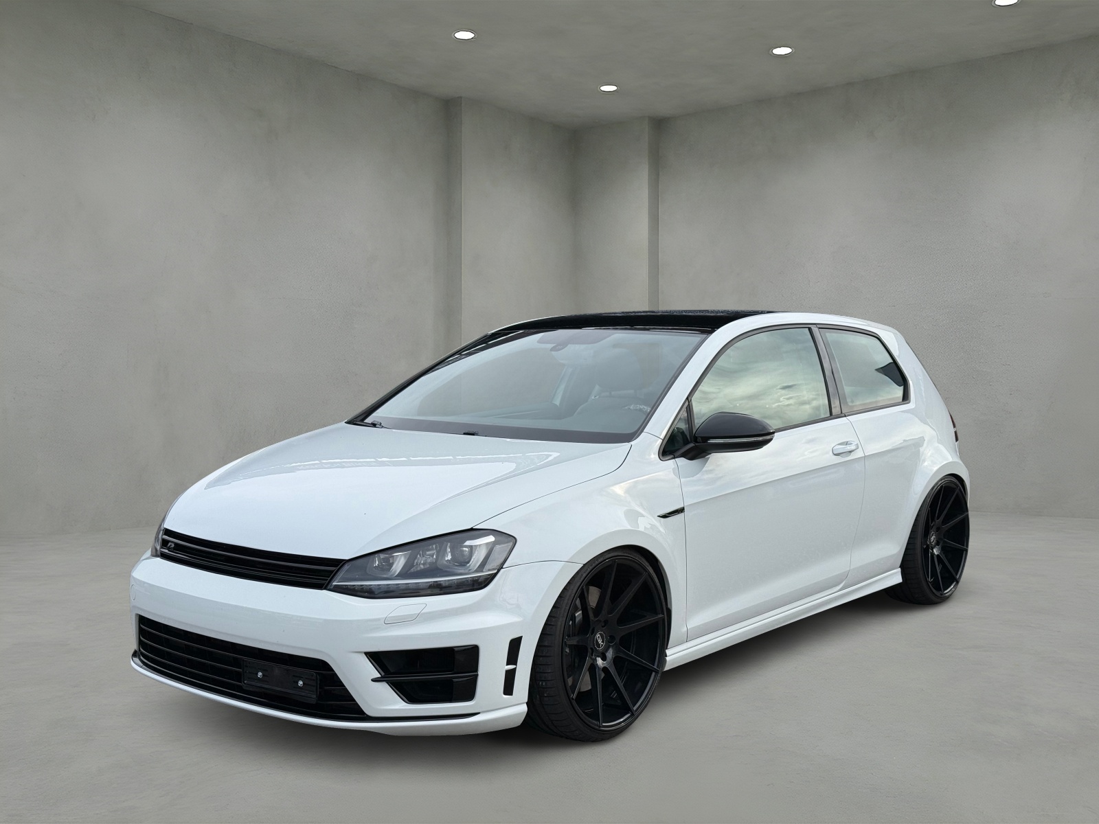 VW Golf 2.0 TSI R 4Motion DSG-image-0