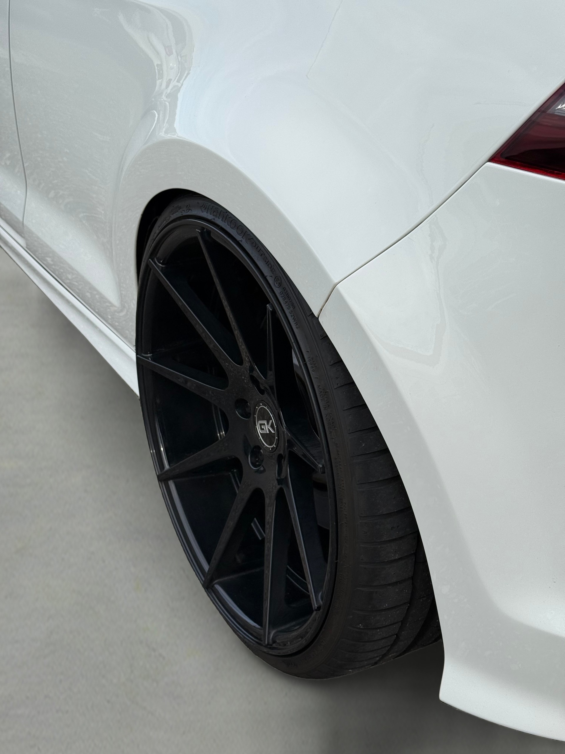VW Golf 2.0 TSI R 4Motion DSG-image-9