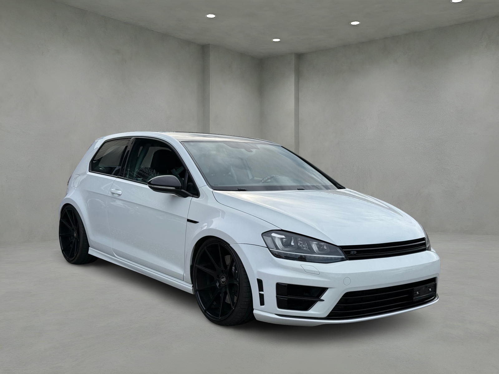 VW Golf 2.0 TSI R 4Motion DSG-image-6