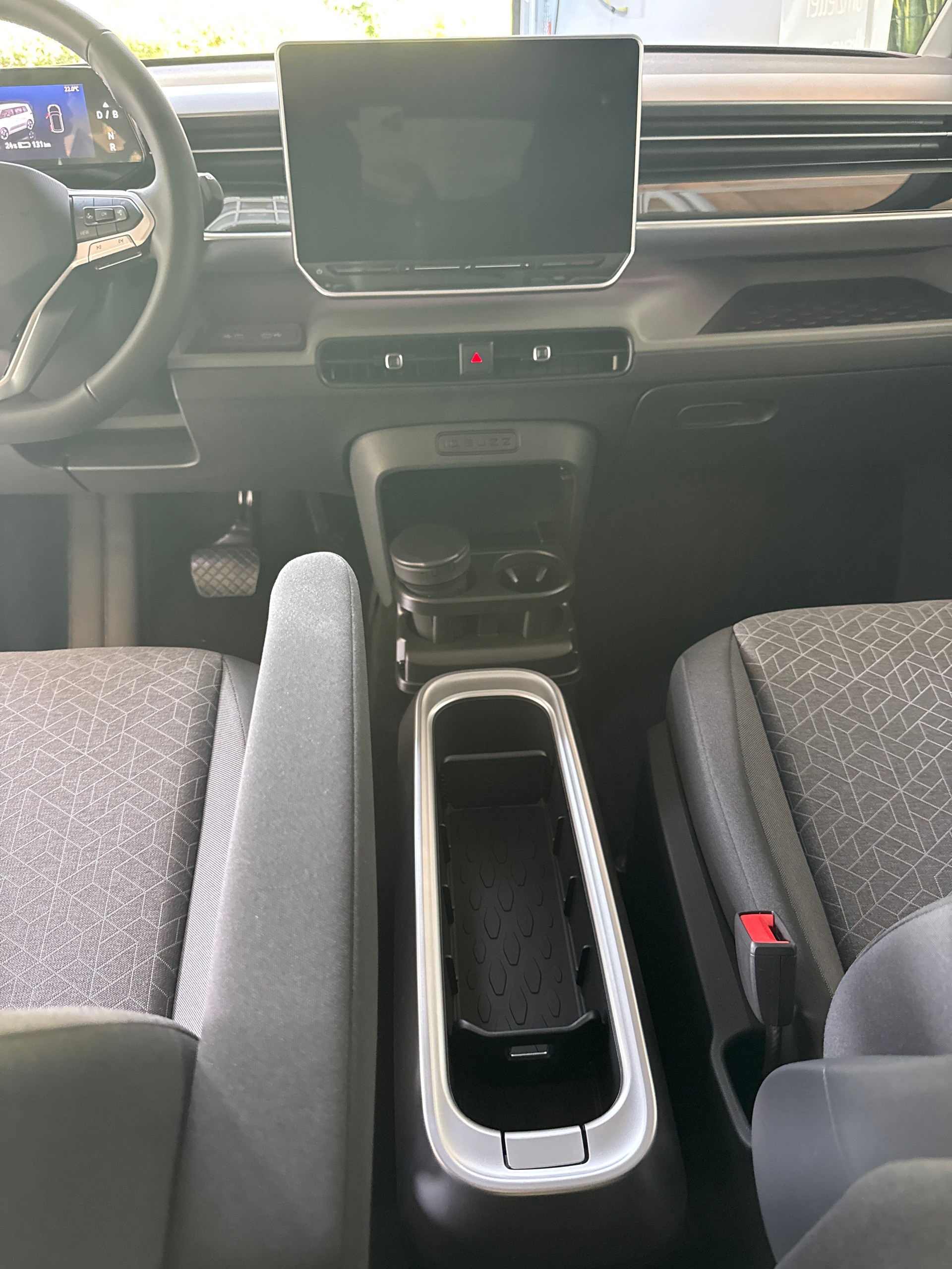 VW ID.Buzz Bus 84kWh Pro 4motion-image-8