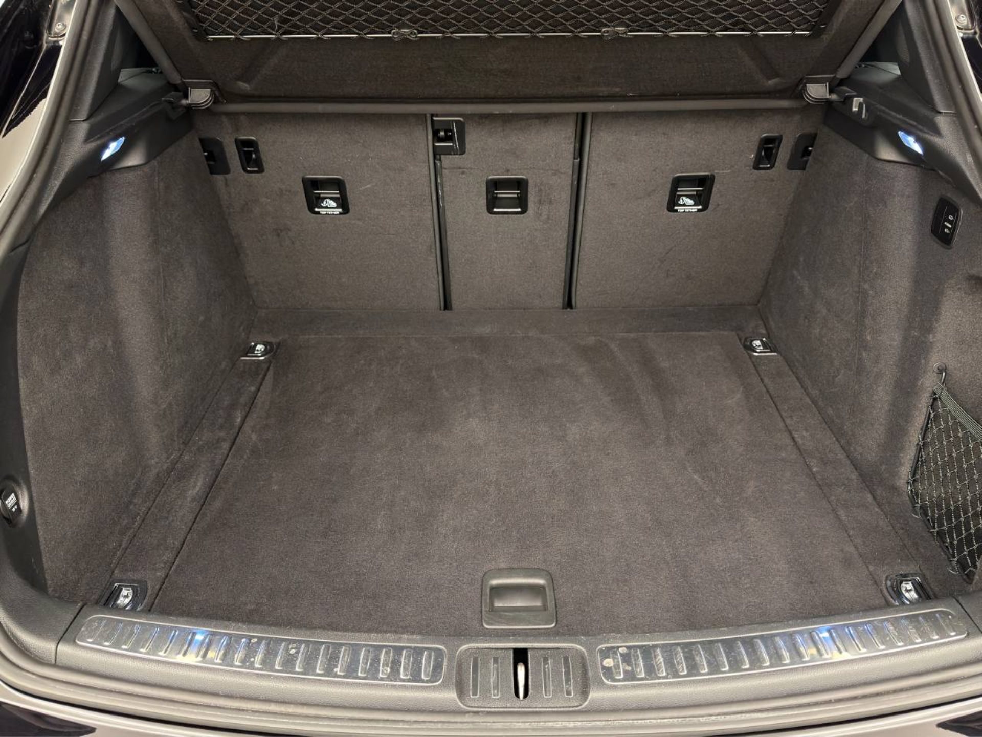 PORSCHE Macan Turbo-image-20