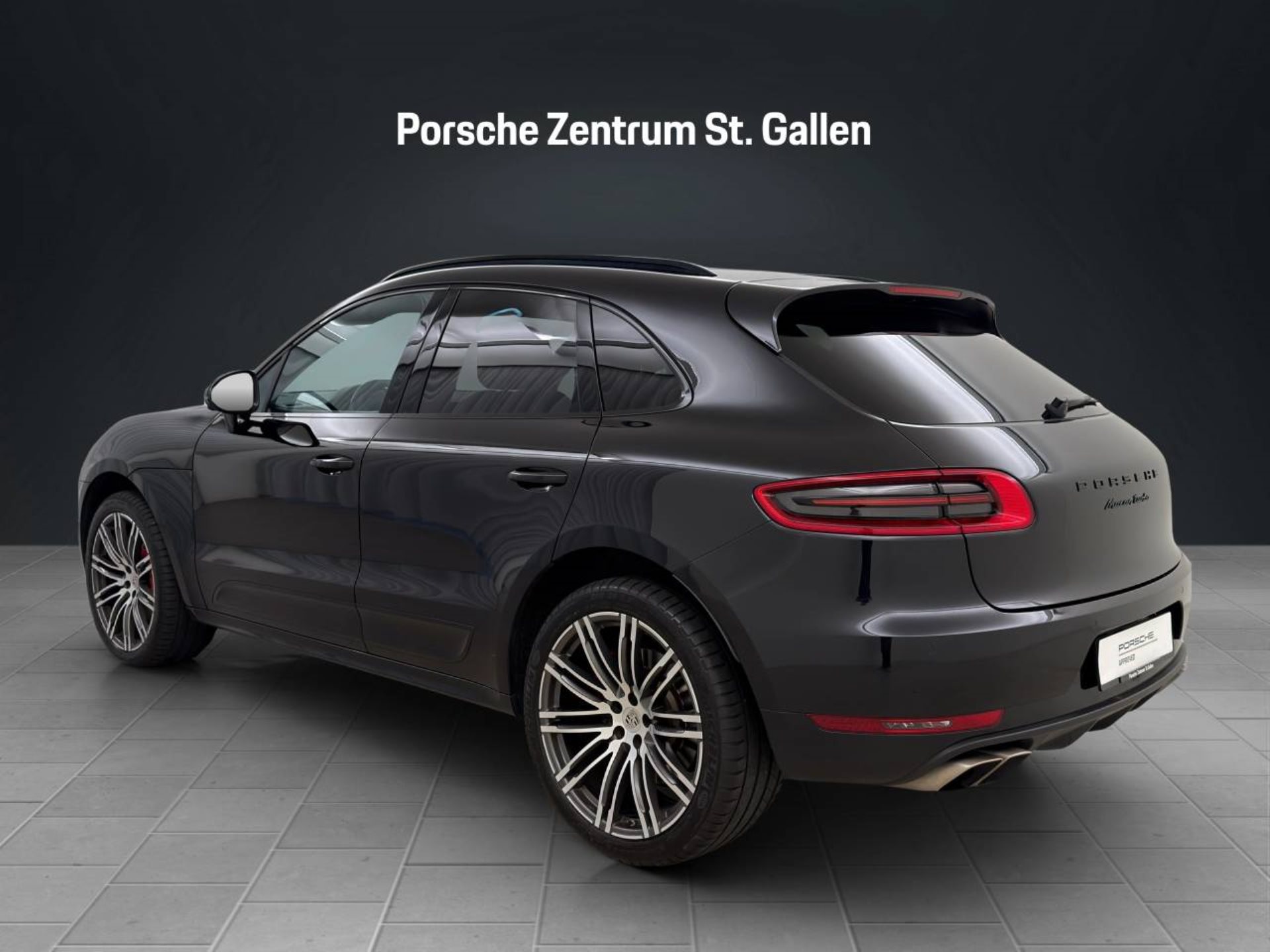 PORSCHE Macan Turbo-image-2