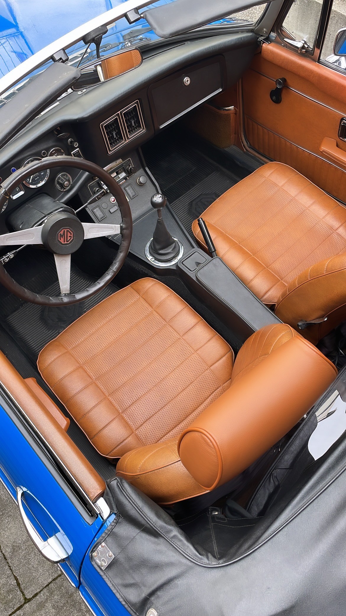 MG MGB-image-3