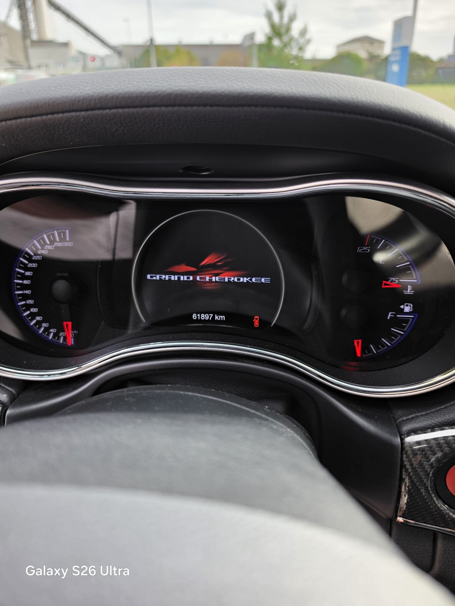 JEEP 6.4 V8 HEMI SRT8-image-2