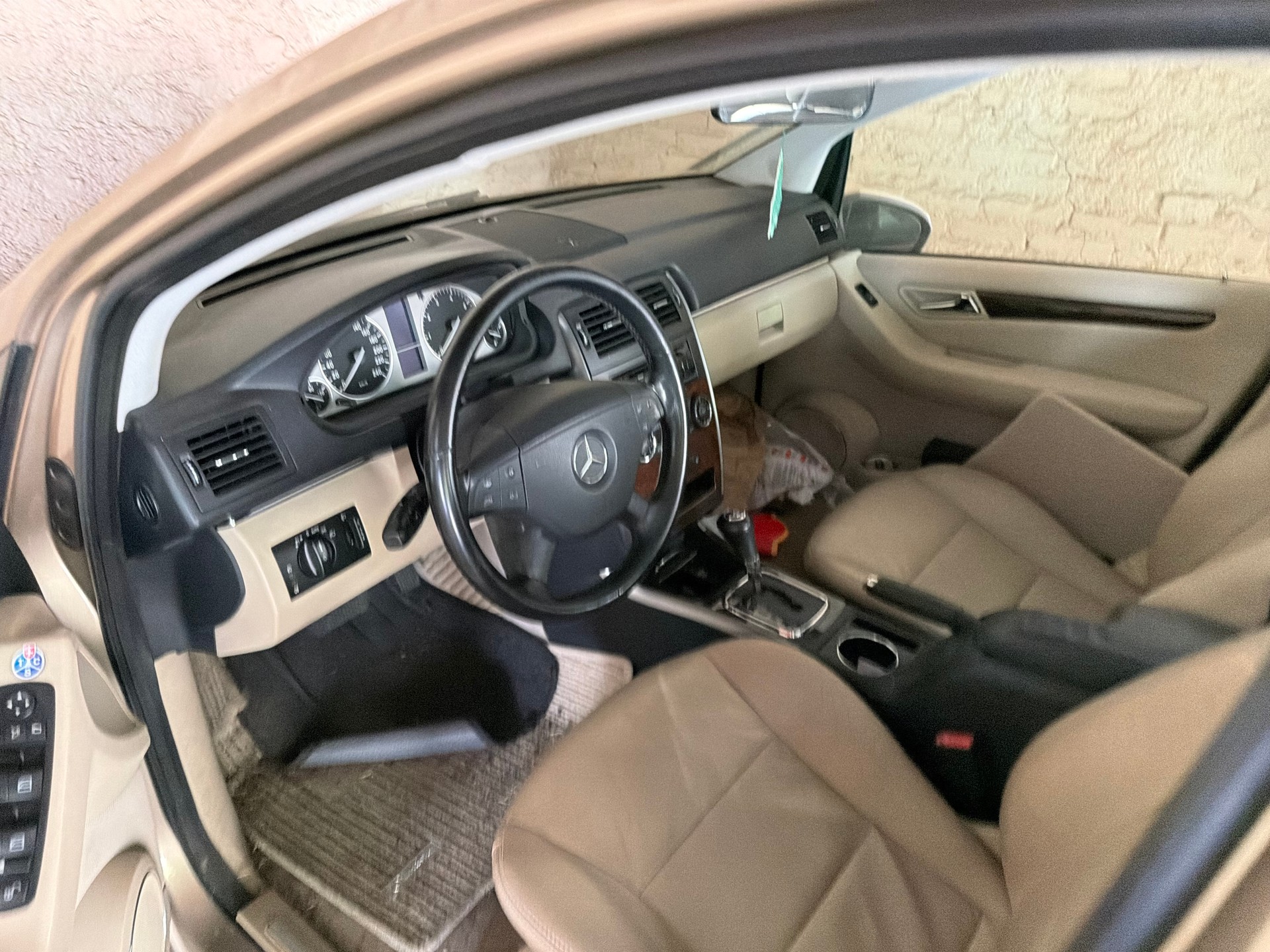 MERCEDES-BENZ B 200 T-image-7