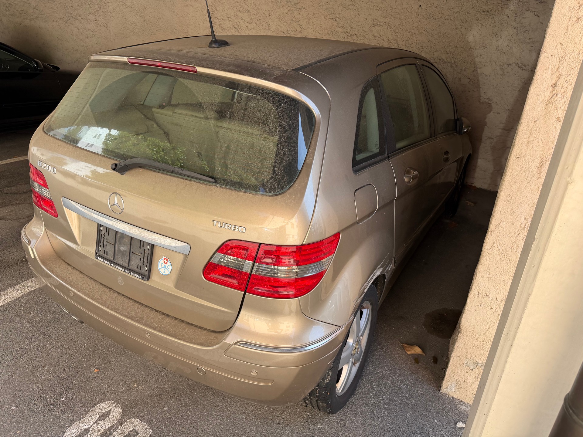 MERCEDES-BENZ B 200 T-image-2
