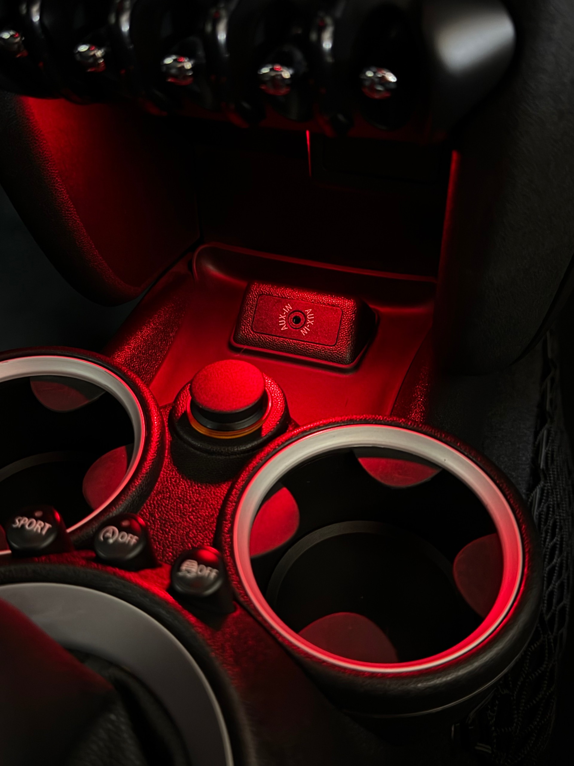 MINI Cooper John Cooper Works Coupé-image-14