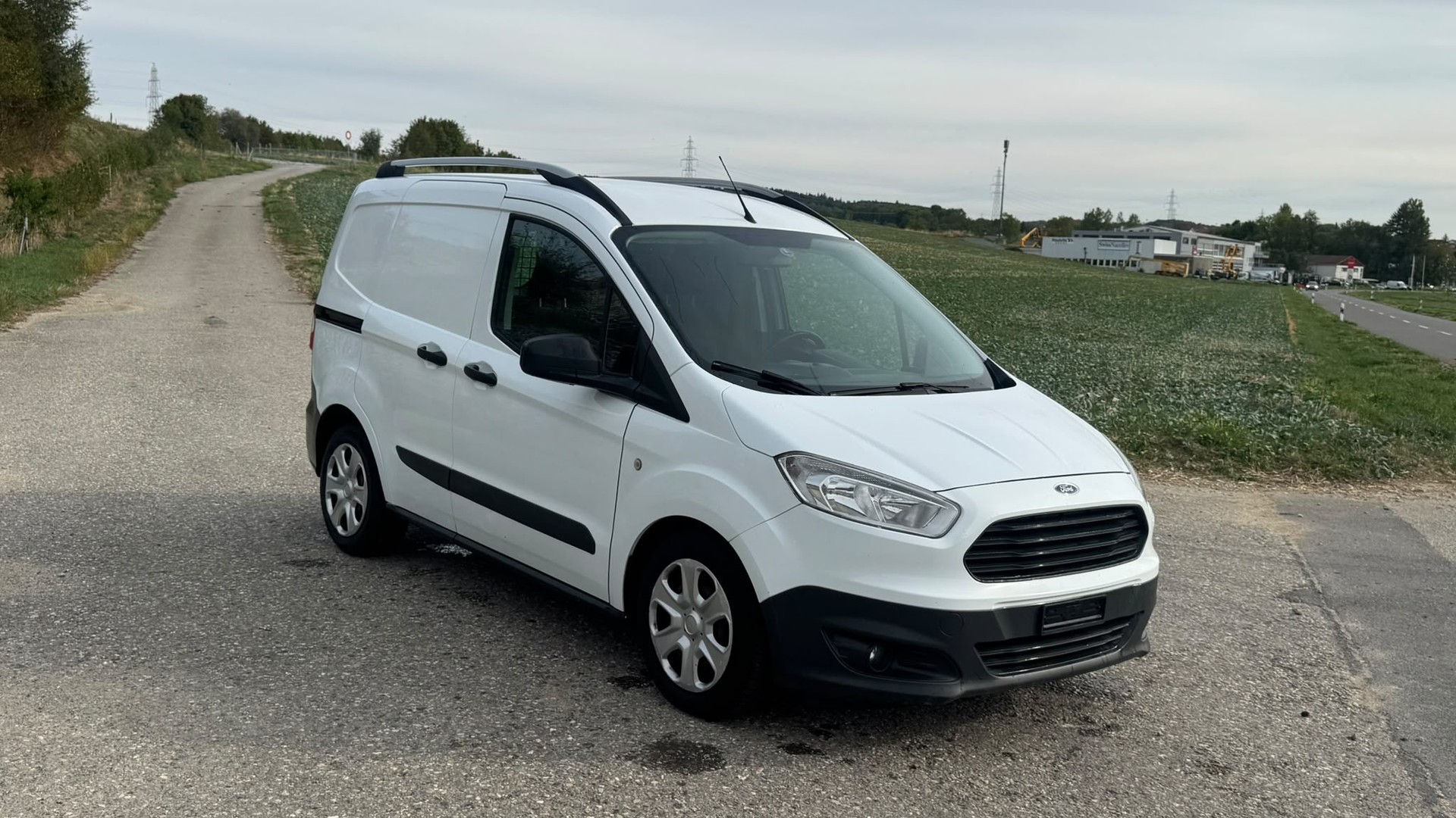 FORD Transit Courier Van 1.0 EcoBoost Trend-image-1