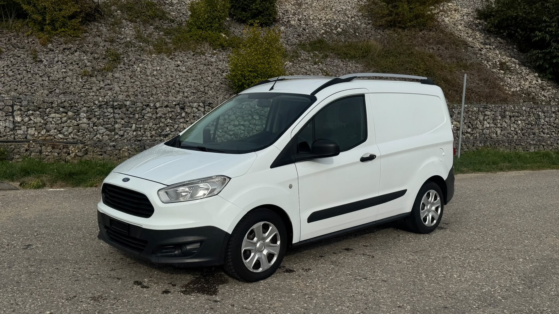 FORD Transit Courier Van 1.0 EcoBoost Trend-image-0