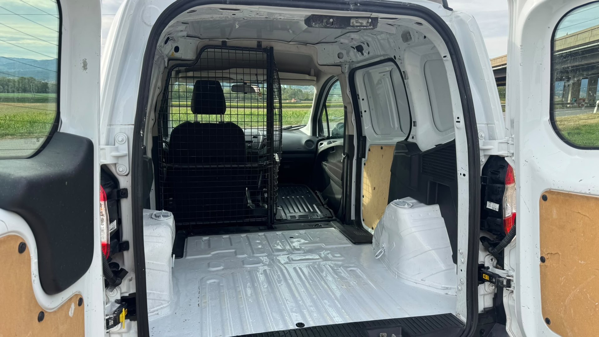 FORD Transit Courier Van 1.0 EcoBoost Trend-image-7