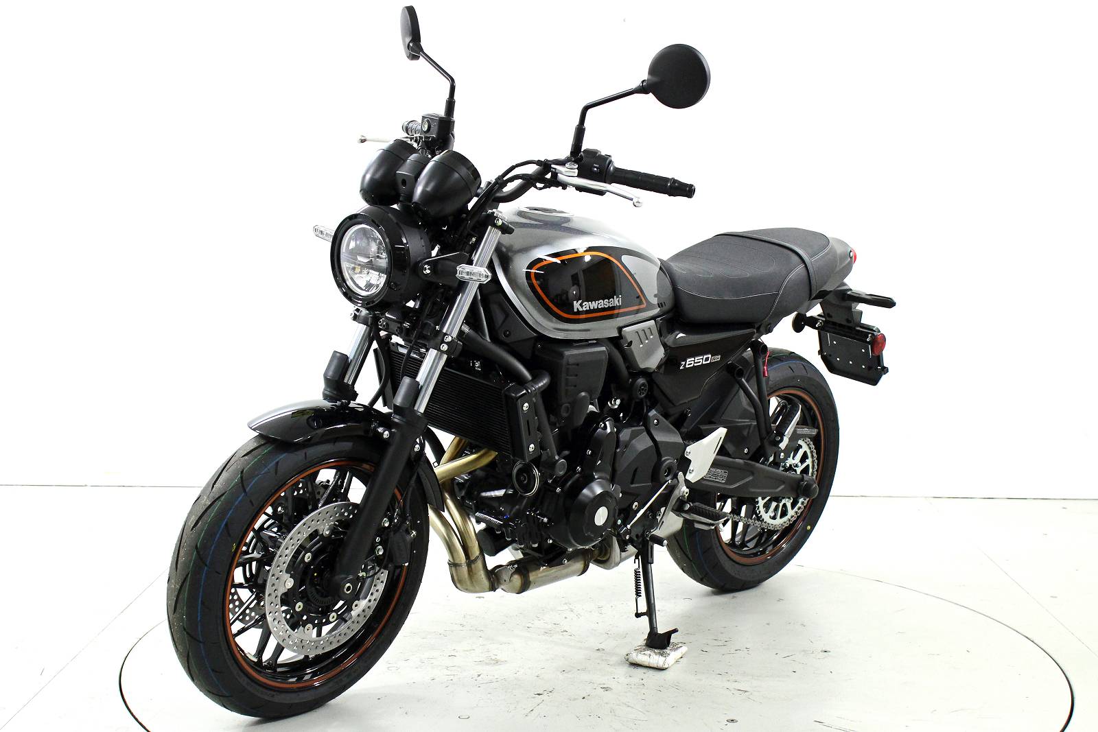 KAWASAKI Z 650 RS ABS-showroom-element-2