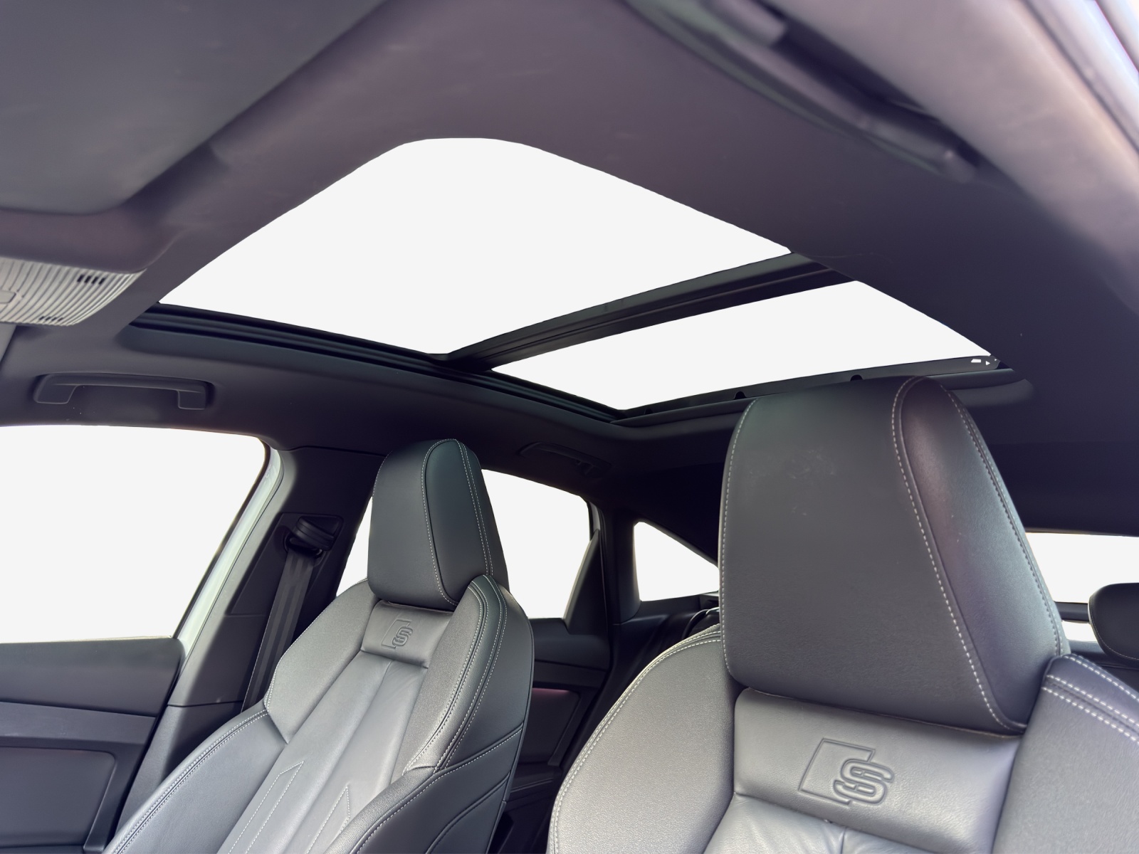 AUDI Q4 Sportback e-tron 50 quattro-image-16