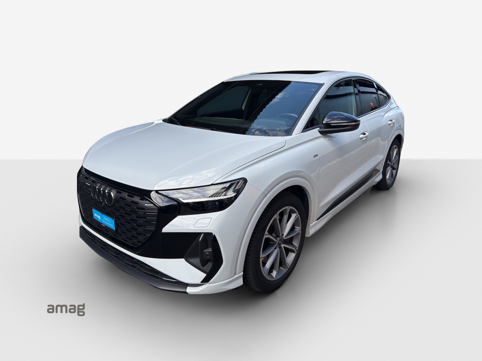 AUDI Q4 Sportback e-tron 50 quattro-image-0