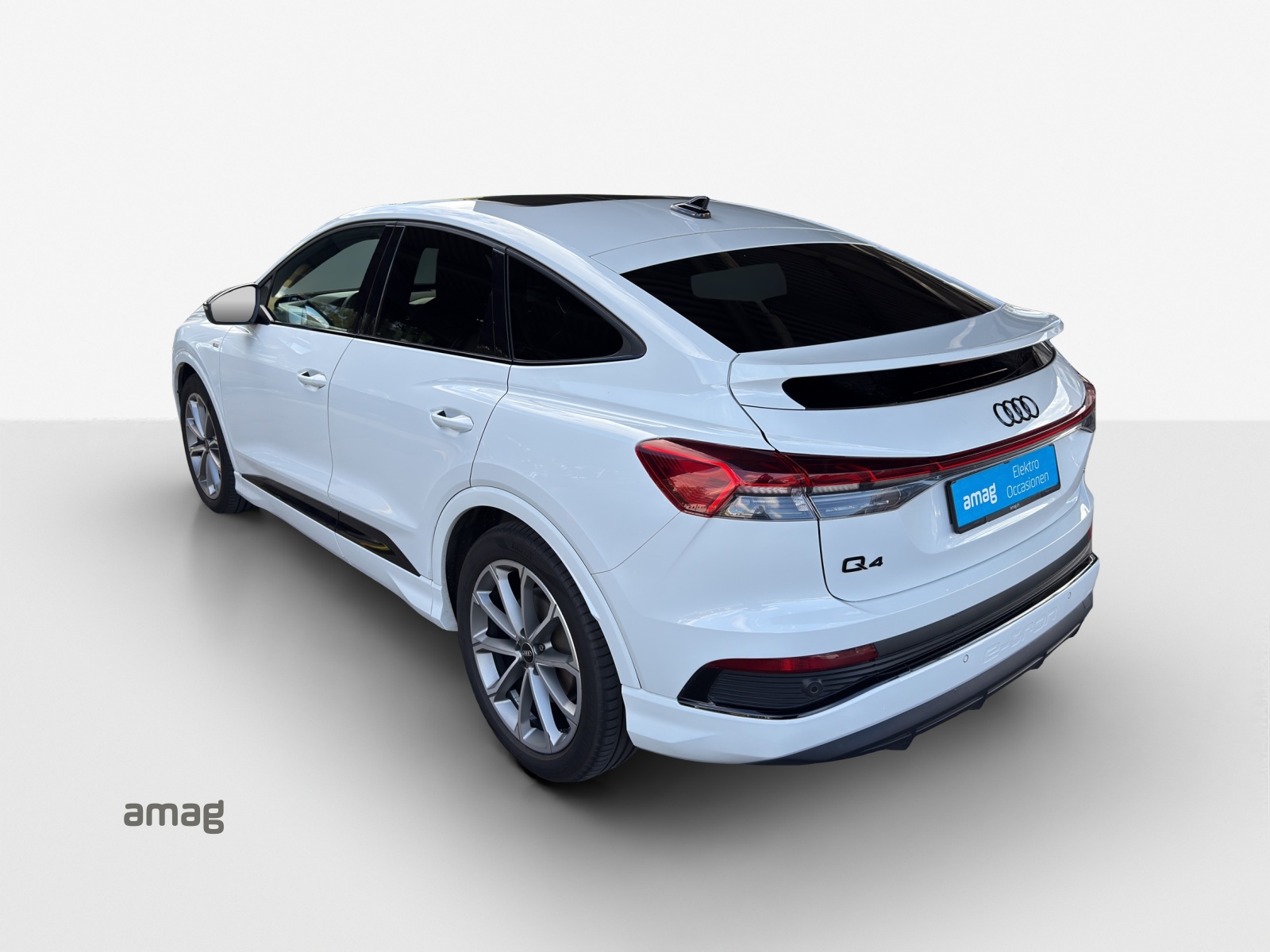 AUDI Q4 Sportback e-tron 50 quattro-image-2