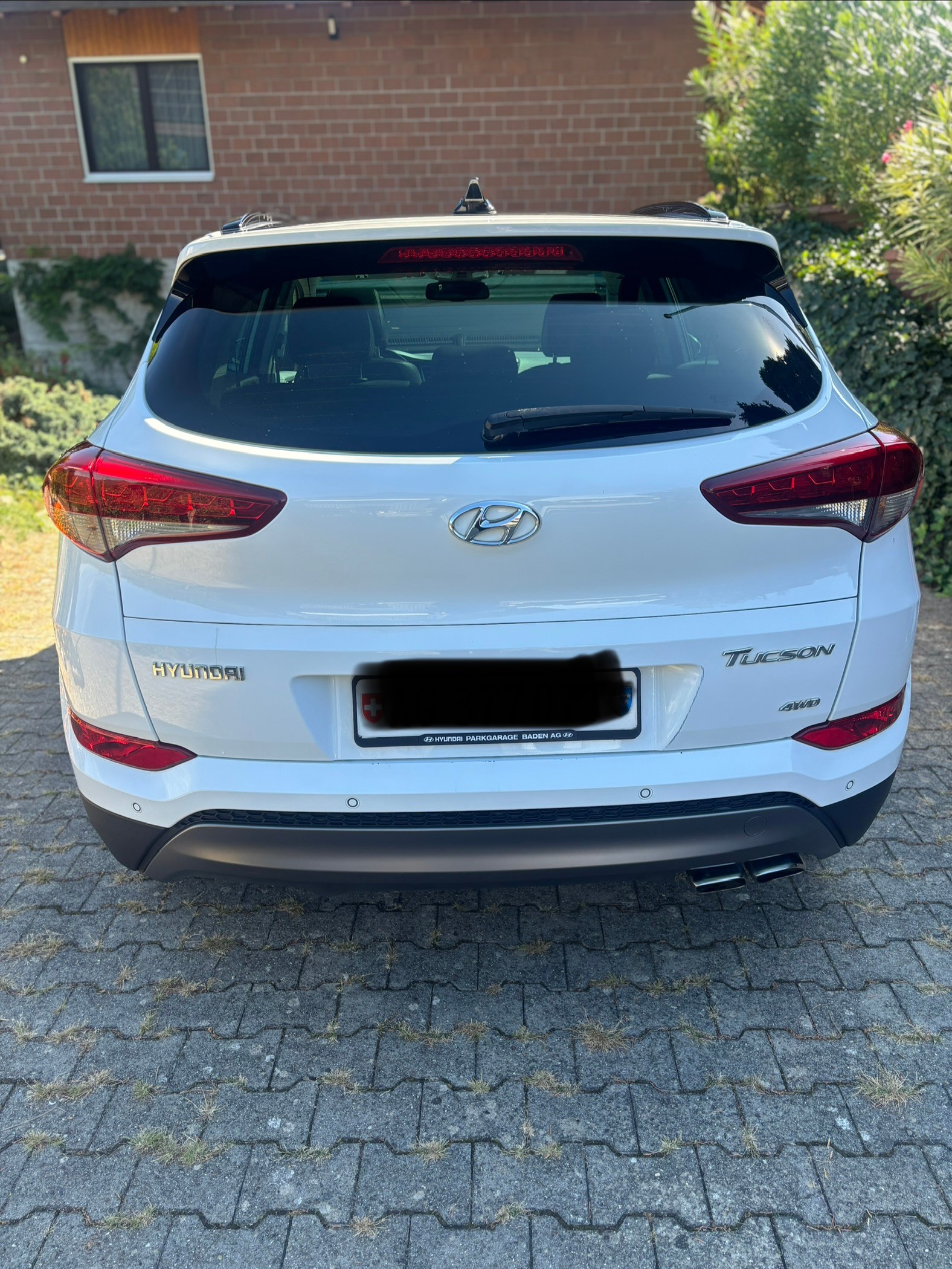 HYUNDAI 2.0 CRDi 185 Launch Edition 4WD-image-3