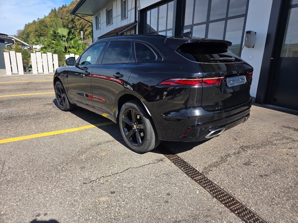 JAGUAR F-Pace 3.0 P400 R-Dynamic MHEV HSE AWD-image-6