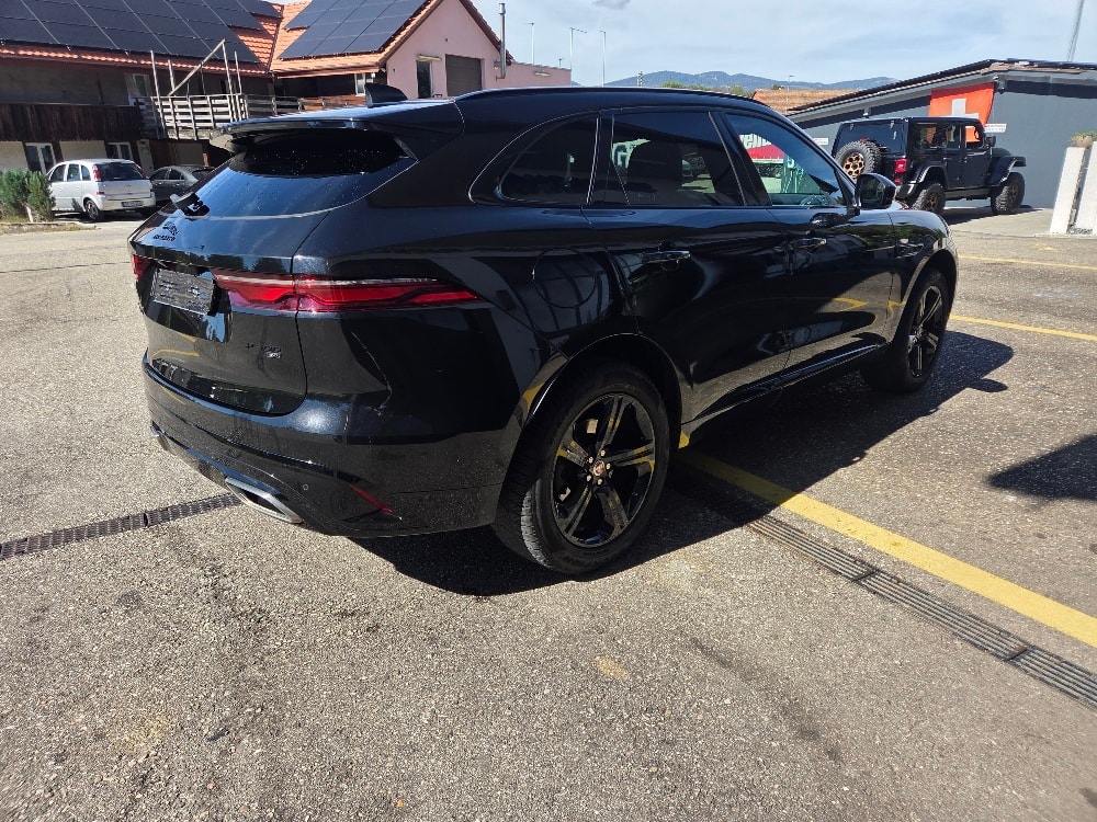 JAGUAR F-Pace 3.0 P400 R-Dynamic MHEV HSE AWD-image-4