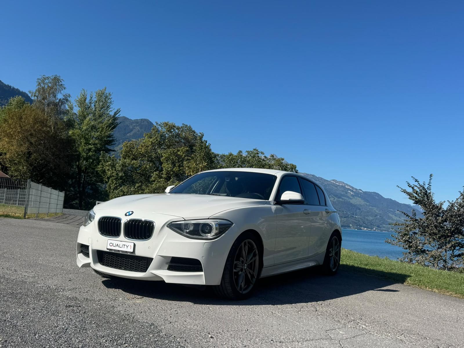 BMW M135i xDrive Steptronic-image-2