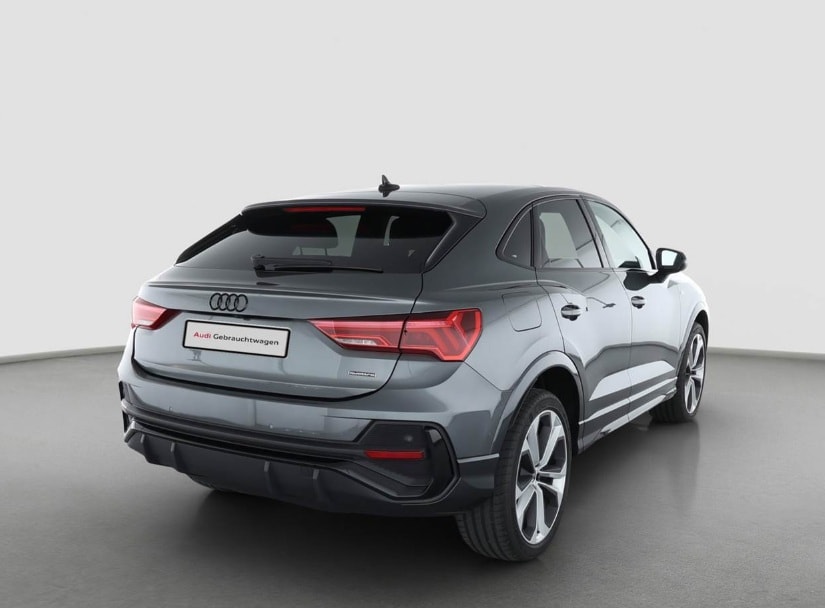 AUDI Q3 Sportback 40 TFSI S line quattro S-tronic-image-3