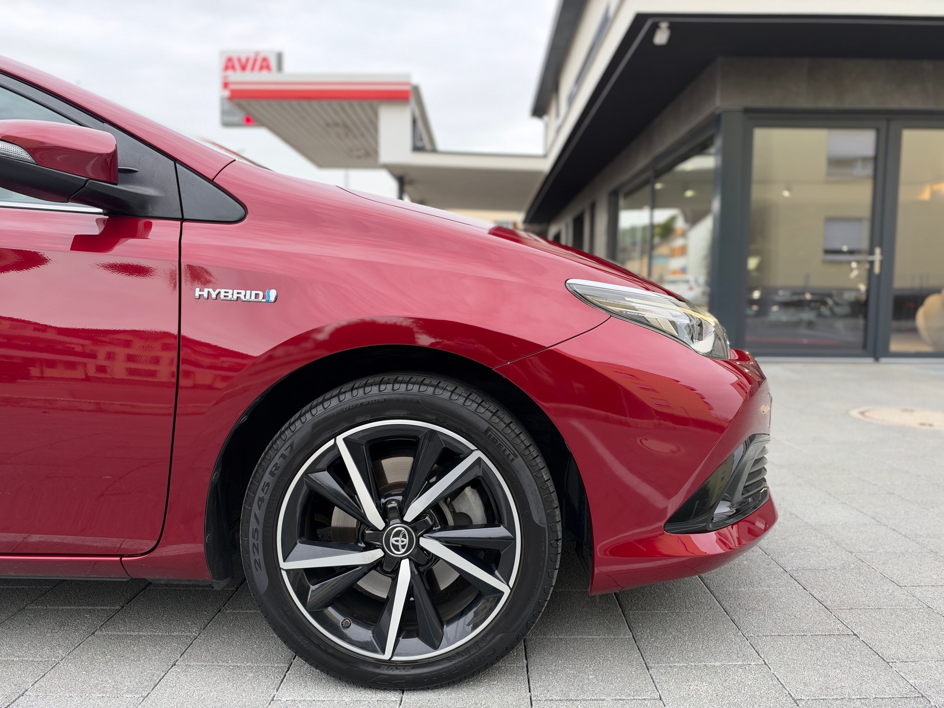 TOYOTA Auris Touring Sports 1.8 HSD Style e-CVT-image-8