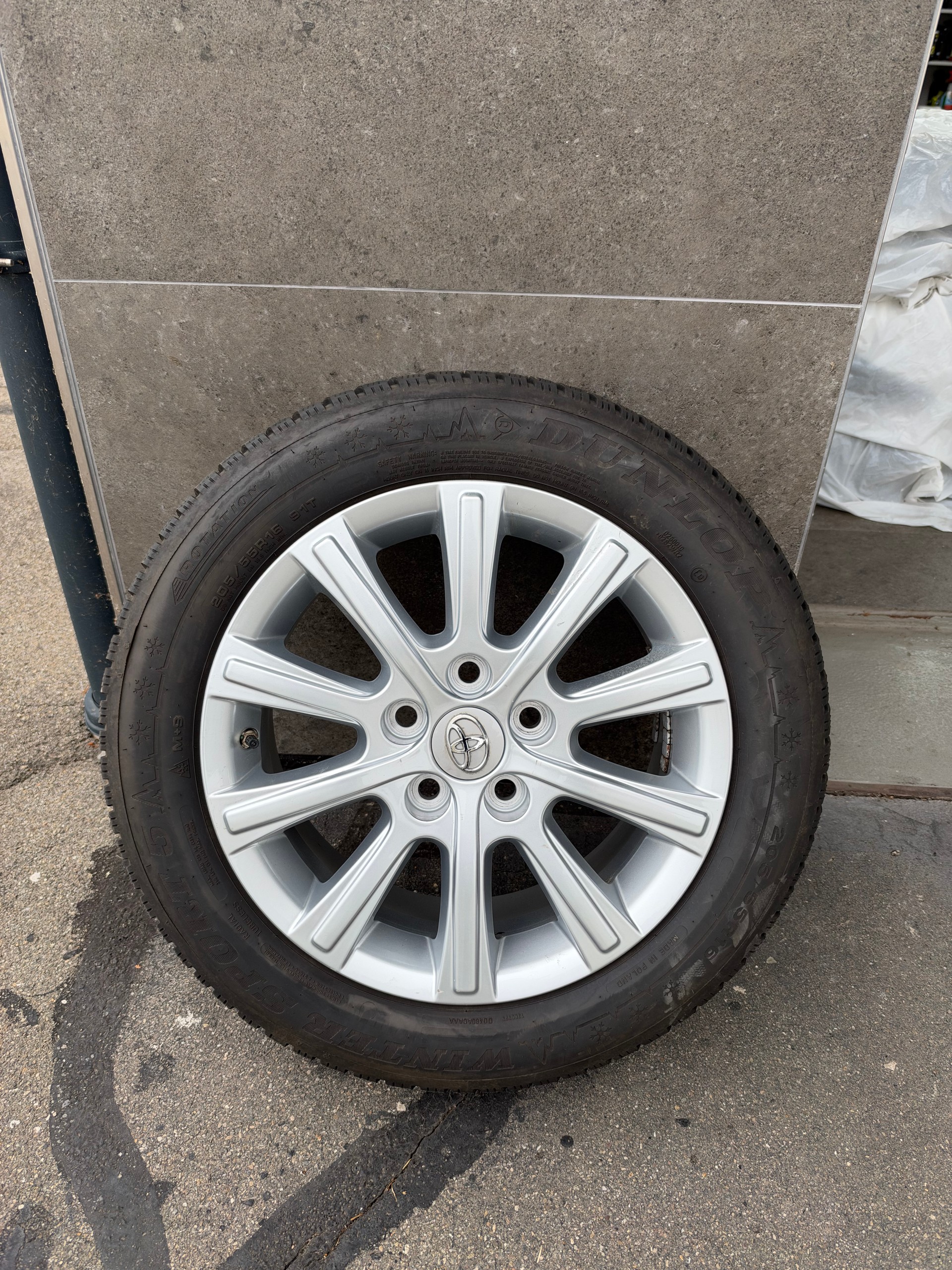 TOYOTA Auris Touring Sports 1.8 HSD Style e-CVT-image-21