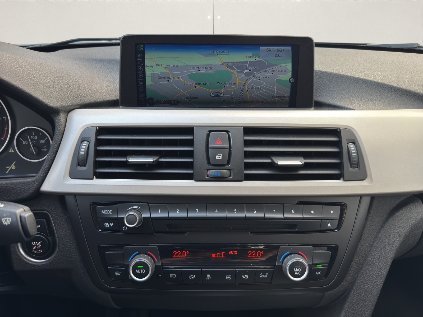 BMW 318d Touring Steptronic-image-14