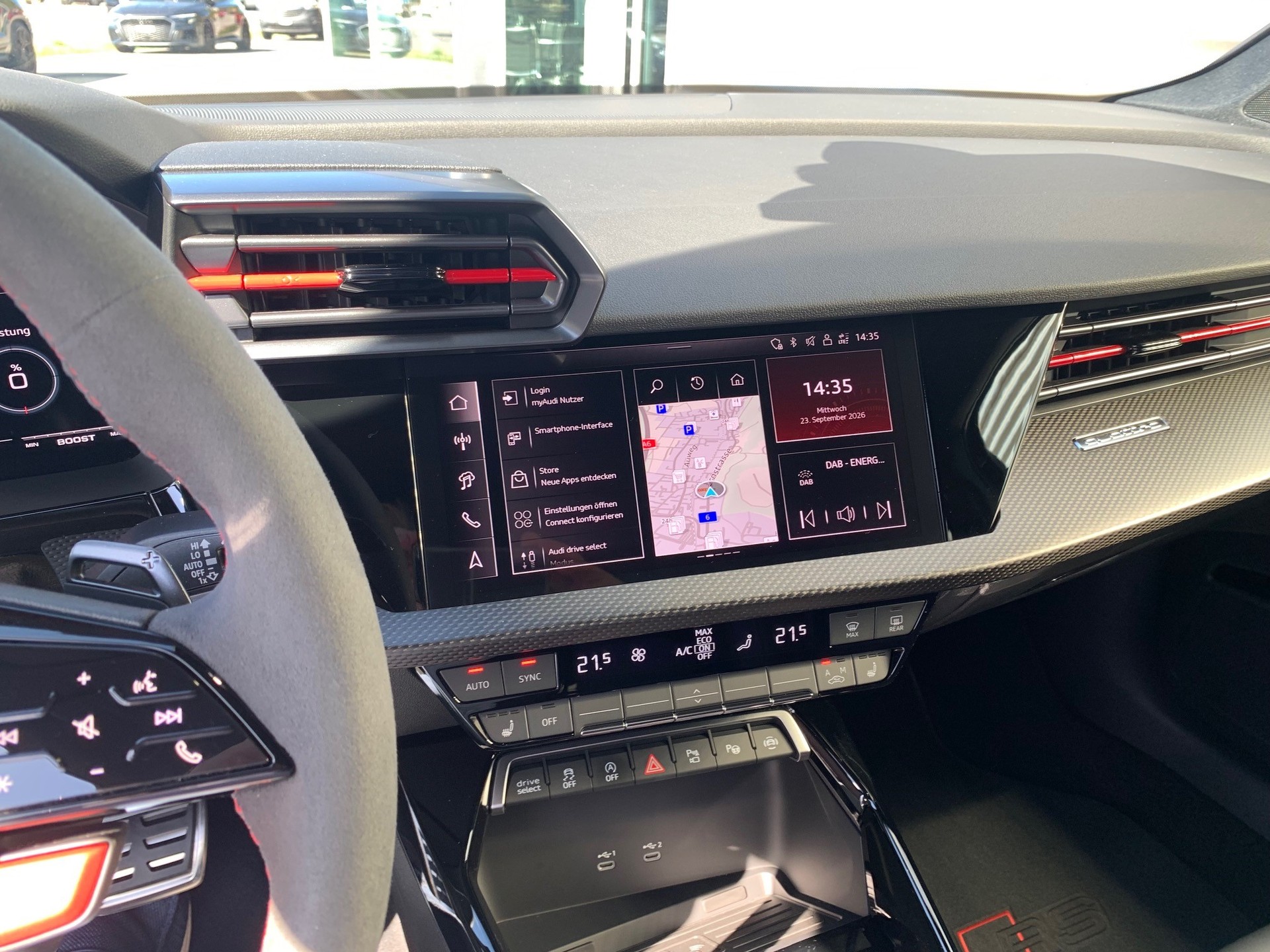 AUDI RS3 Limousine 2.5 TSI quattro S-tronic-image-5