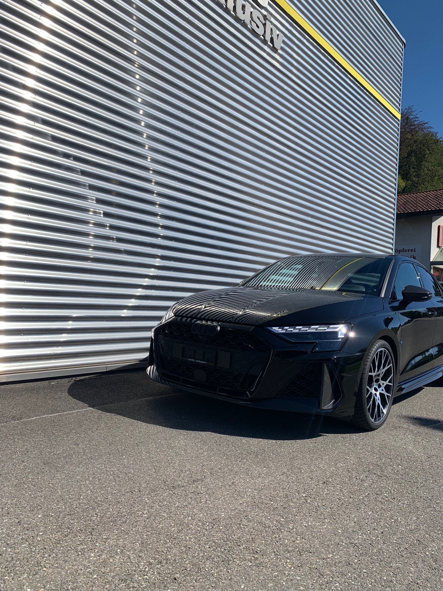 AUDI RS3 Limousine 2.5 TSI quattro S-tronic-image-0