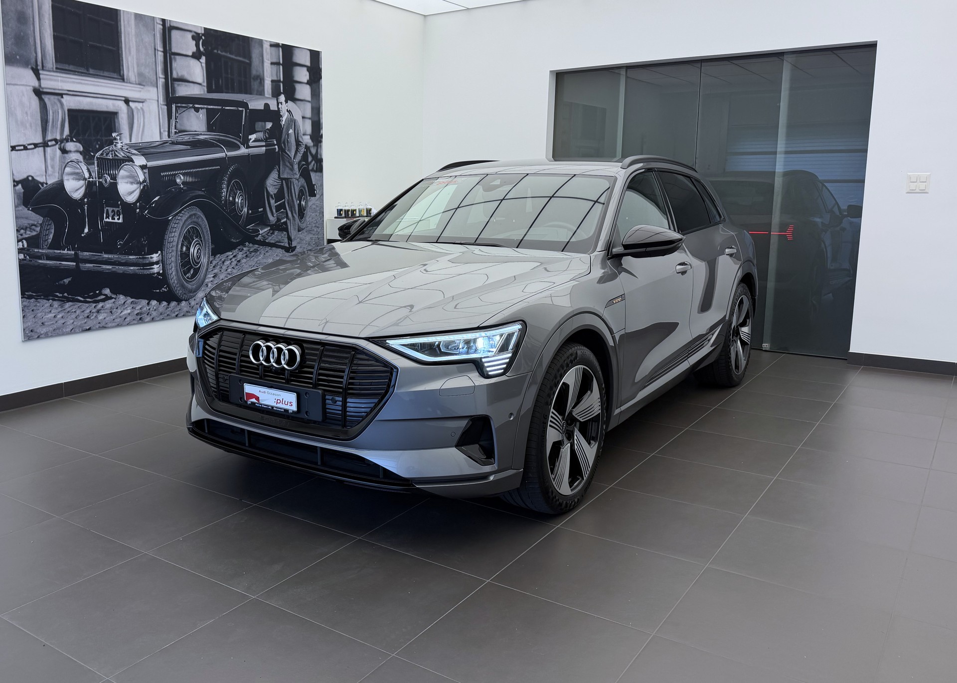 AUDI e-tron 55 Advanced Black Edition quattro-image-0