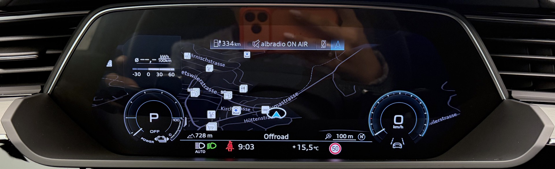 AUDI e-tron 55 Advanced Black Edition quattro-image-11