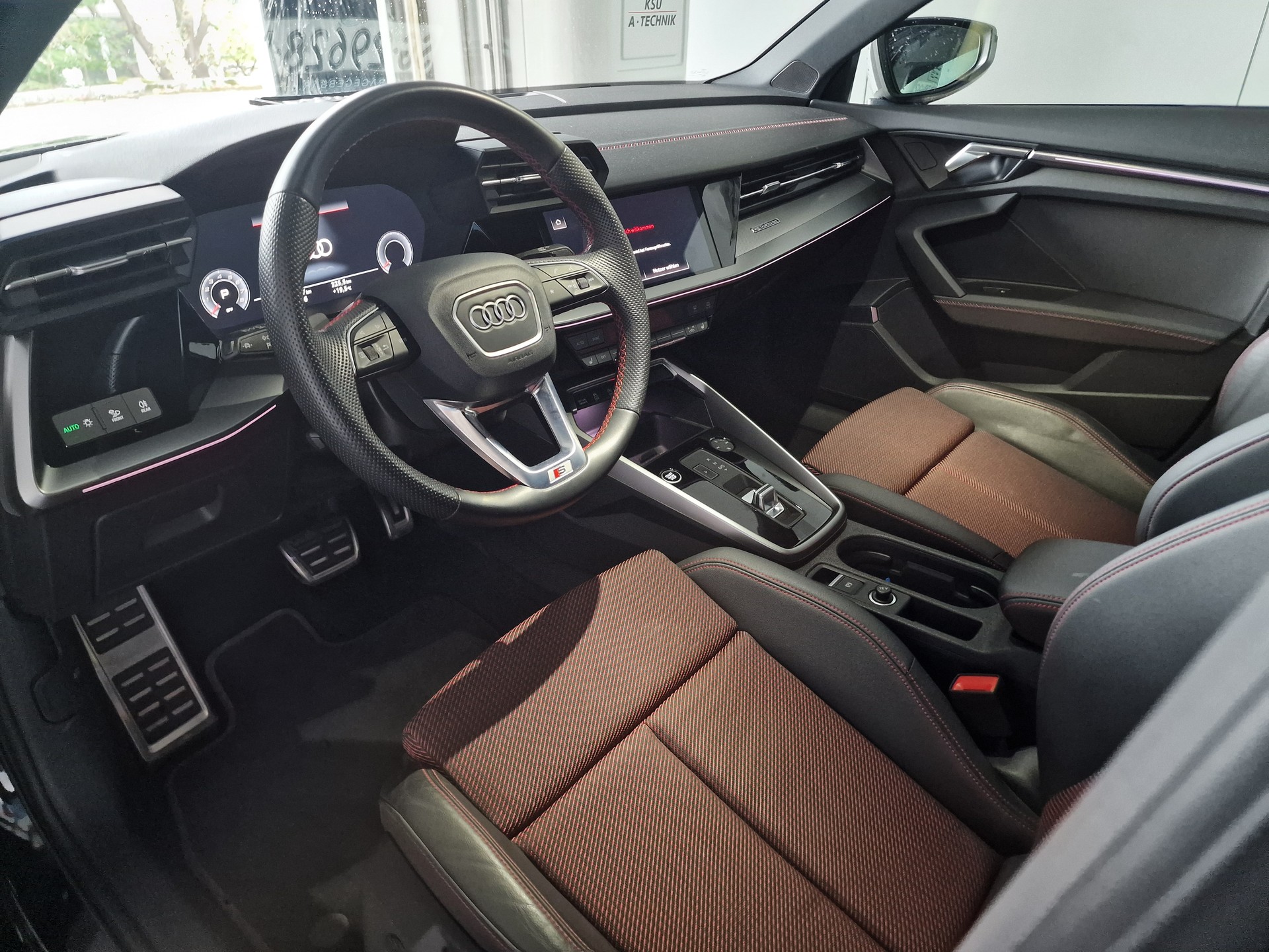 AUDI S3 Limousine 2.0 TFSI quattro S-tronic 8xAlu MFK NEU-image-8