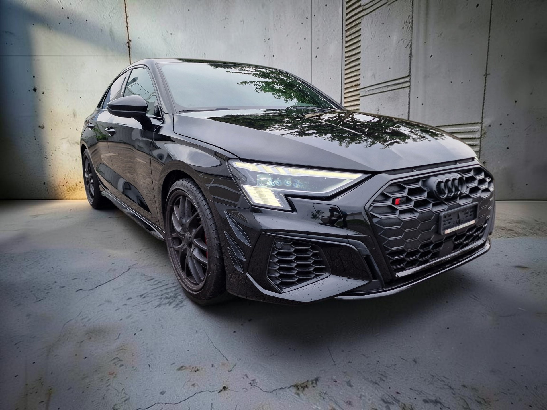 AUDI S3 Limousine 2.0 TFSI quattro S-tronic 8xAlu MFK NEU-image-3