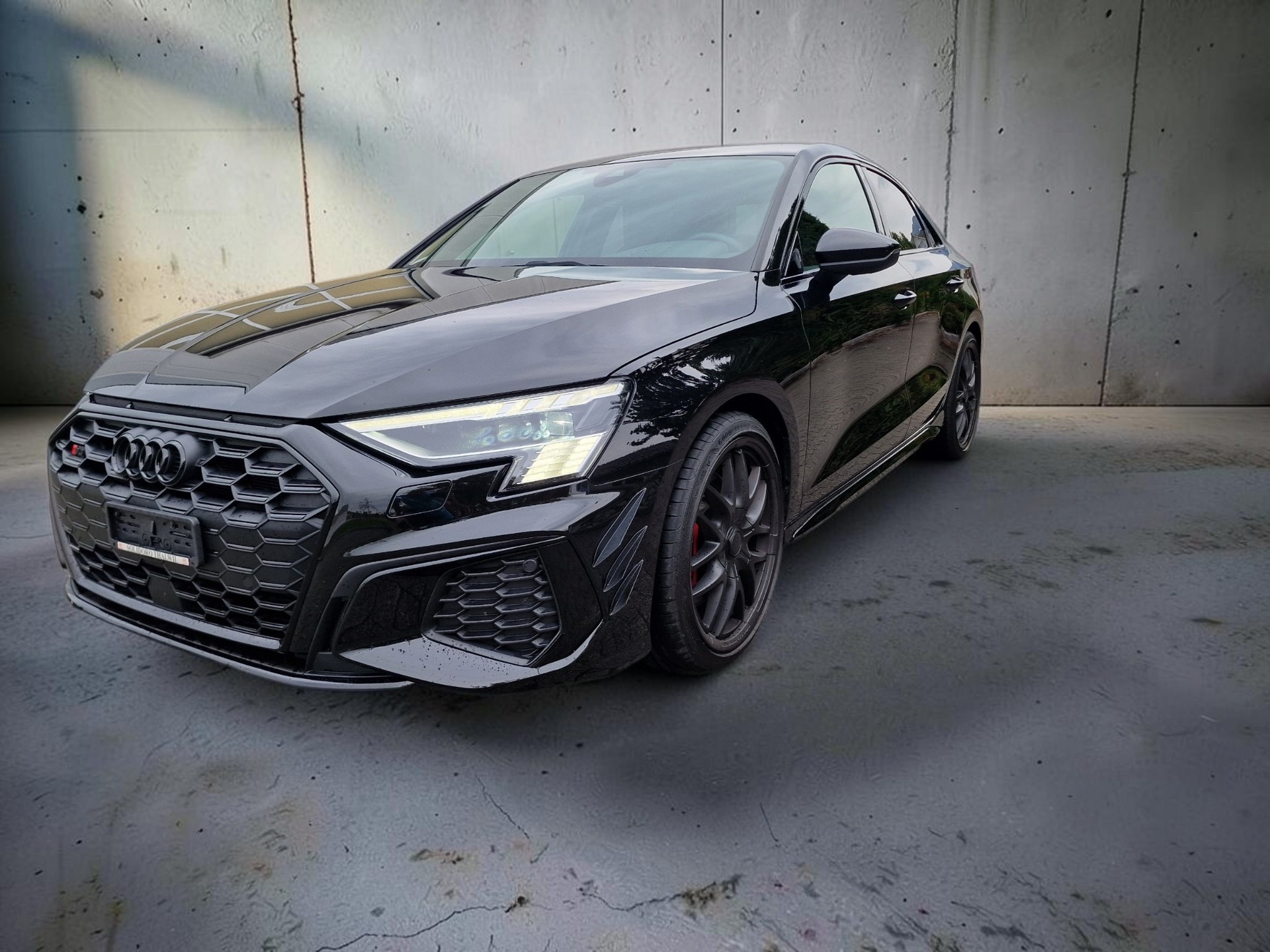 AUDI S3 Limousine 2.0 TFSI quattro S-tronic 8xAlu MFK NEU-image-1