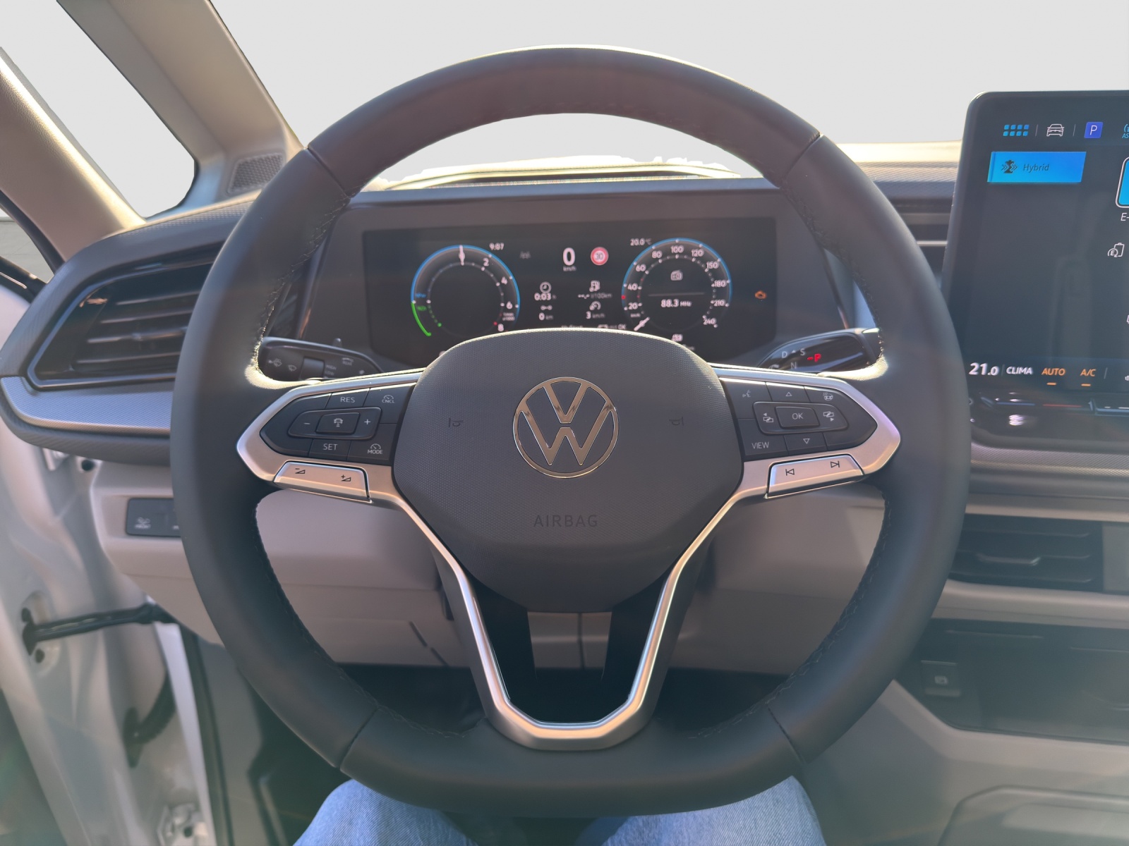 VW Multivan 1.5 eHybrid Trend Liberty 4Motion DSG-image-9