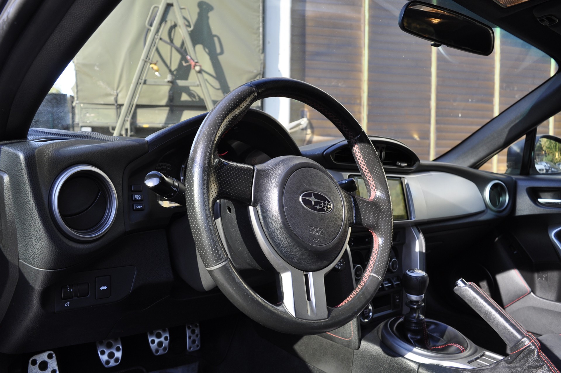 SUBARU BRZ 2.0R-image-9