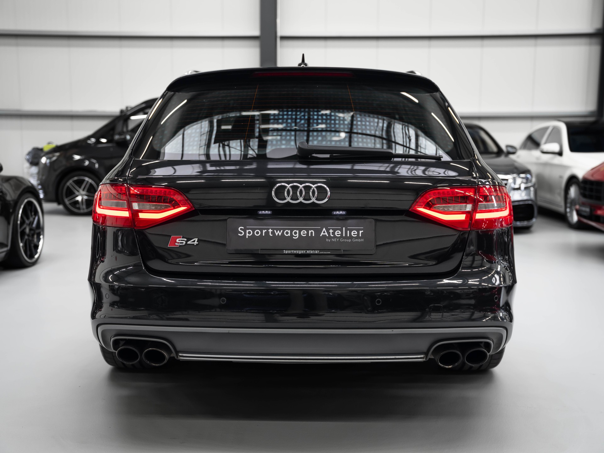 AUDI S4 Avant 3.0 TFSI quattro S-tronic-showroom-element-2