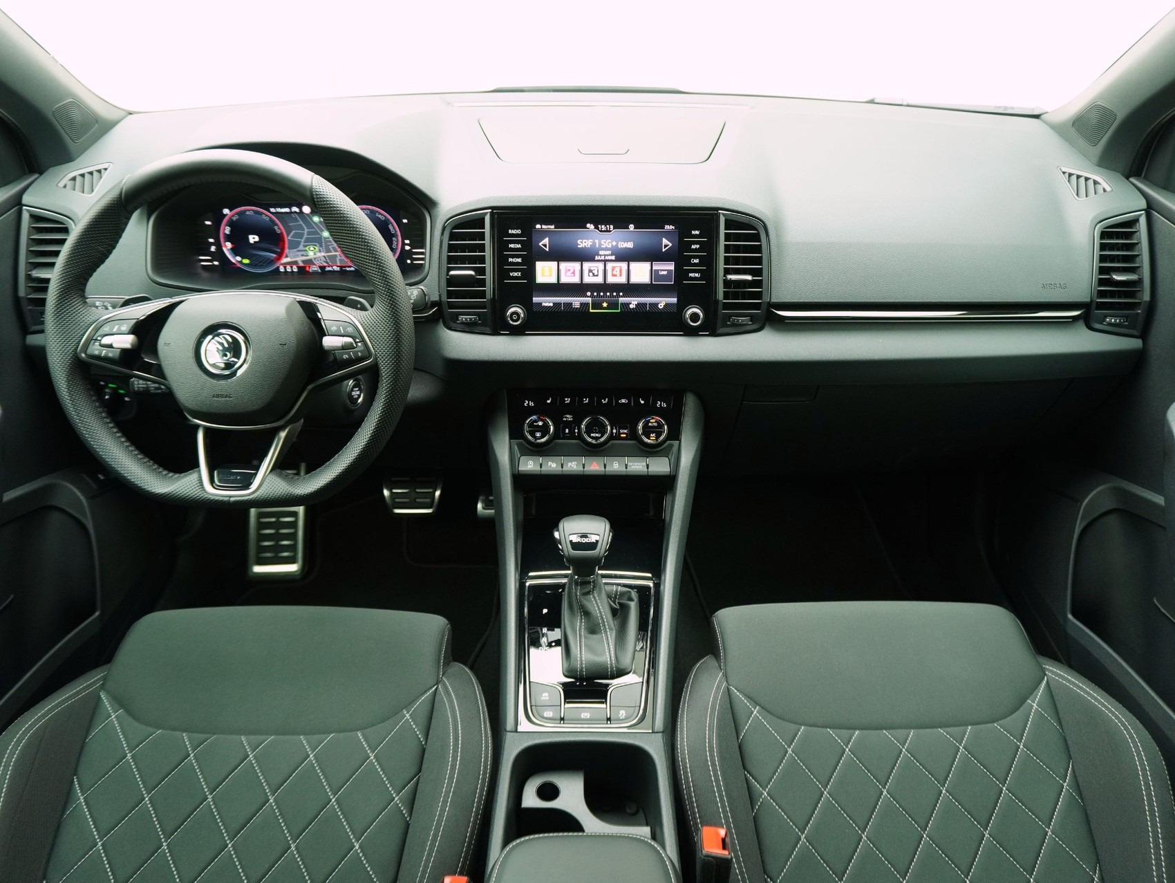 SKODA Karoq 1.5 TSI DSG Sport Line-image-12