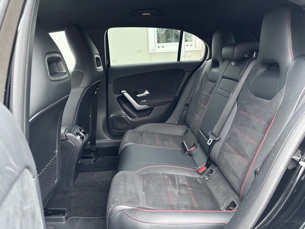 MERCEDES-BENZ A 250 4Matic AMG Line 4Matic 7G-DCT-image-13